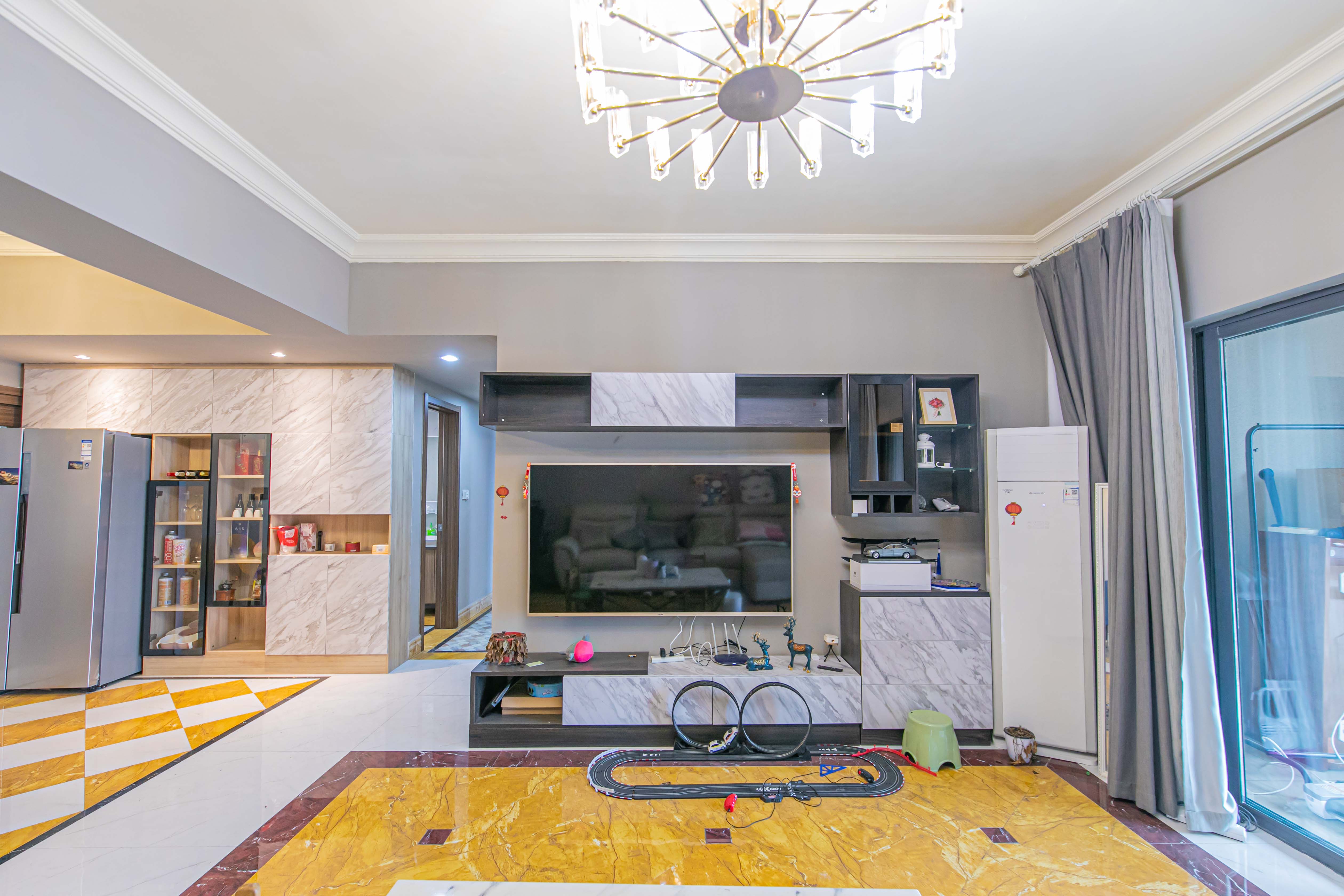 碧桂园威尼斯城 3室2厅2卫 139.80万 碧桂园威尼斯城 3室2厅2卫 139.80万客厅