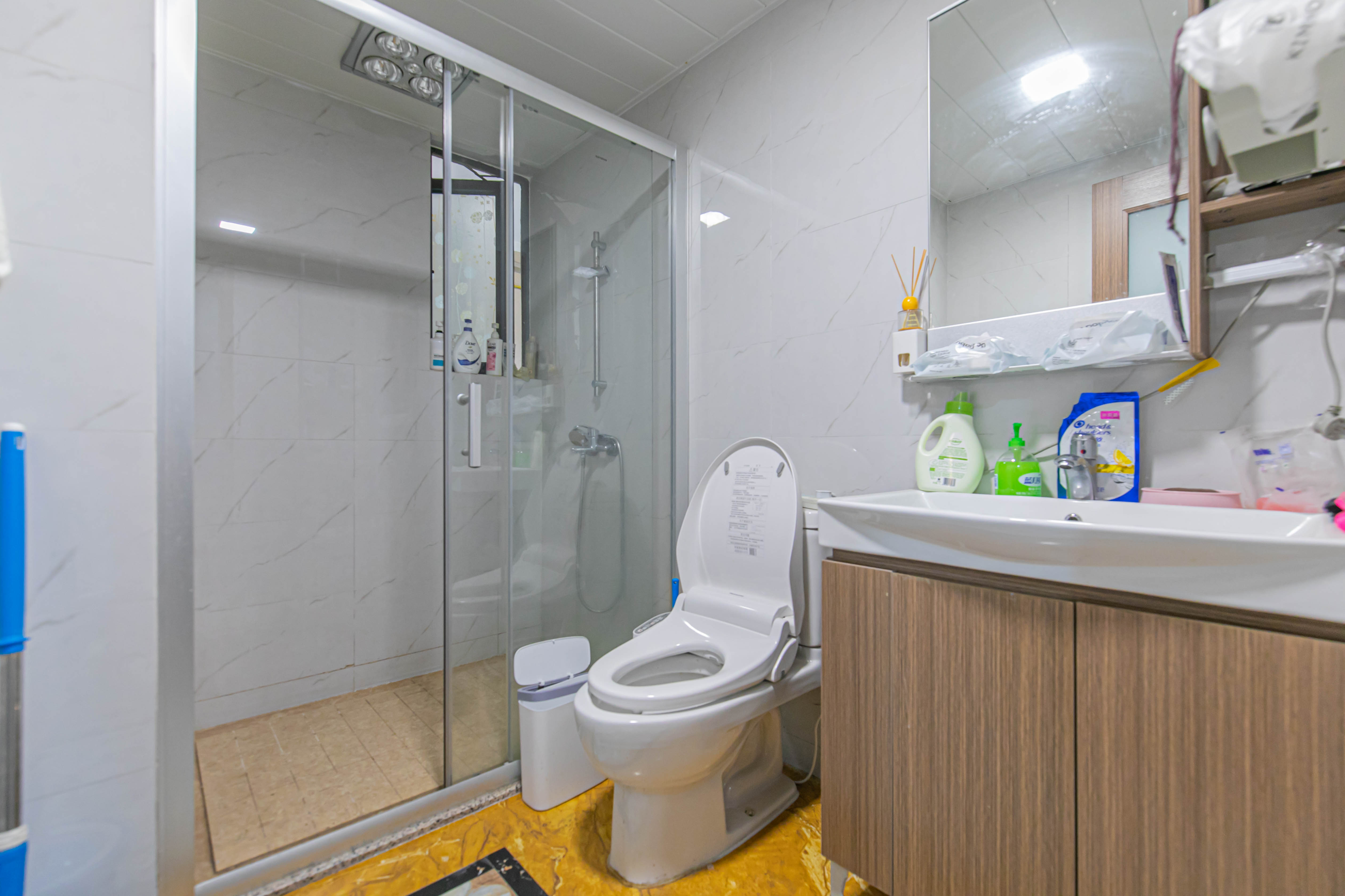 碧桂园威尼斯城 3室2厅2卫 139.80万 碧桂园威尼斯城 3室2厅2卫 139.80万卫生间