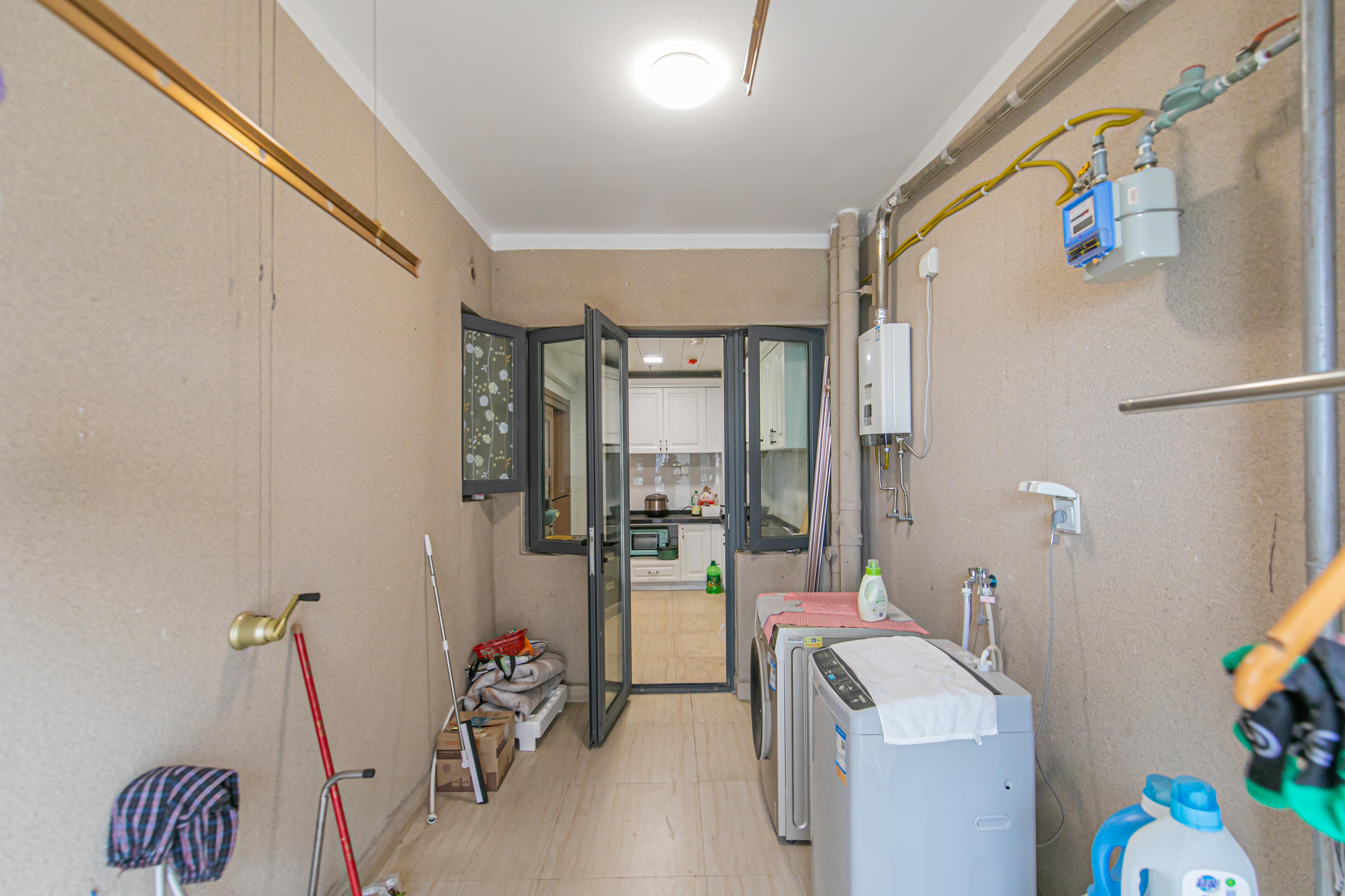 碧桂园威尼斯城 3室2厅2卫 139.80万 碧桂园威尼斯城 3室2厅2卫 139.80万厨房