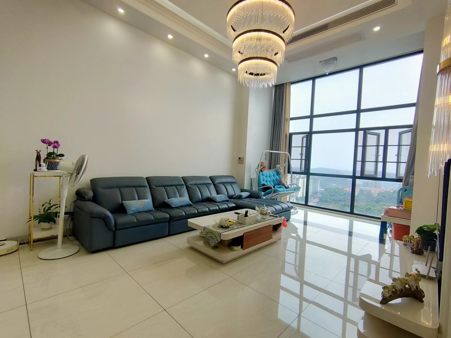 经世皇城 4室2厅2卫 148.0万 经世皇城 4室2厅2卫 148.0万室内图