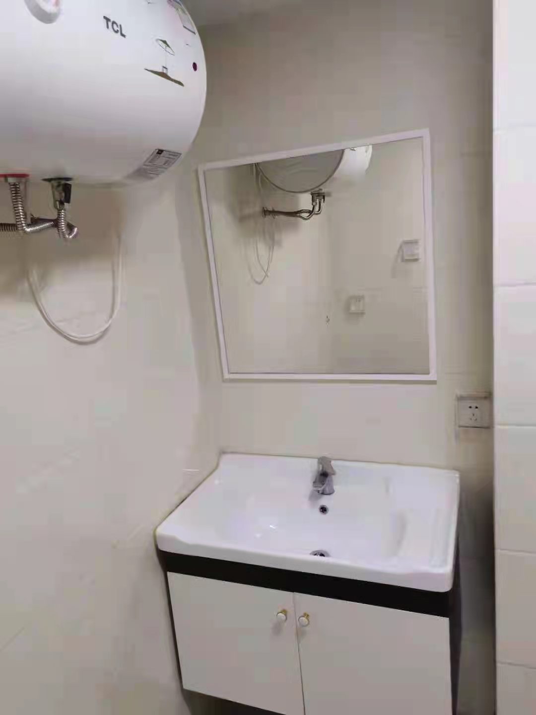 康桥美郡 1室1厅1卫 20.0万 康桥美郡 1室1厅1卫 20.0万室内图