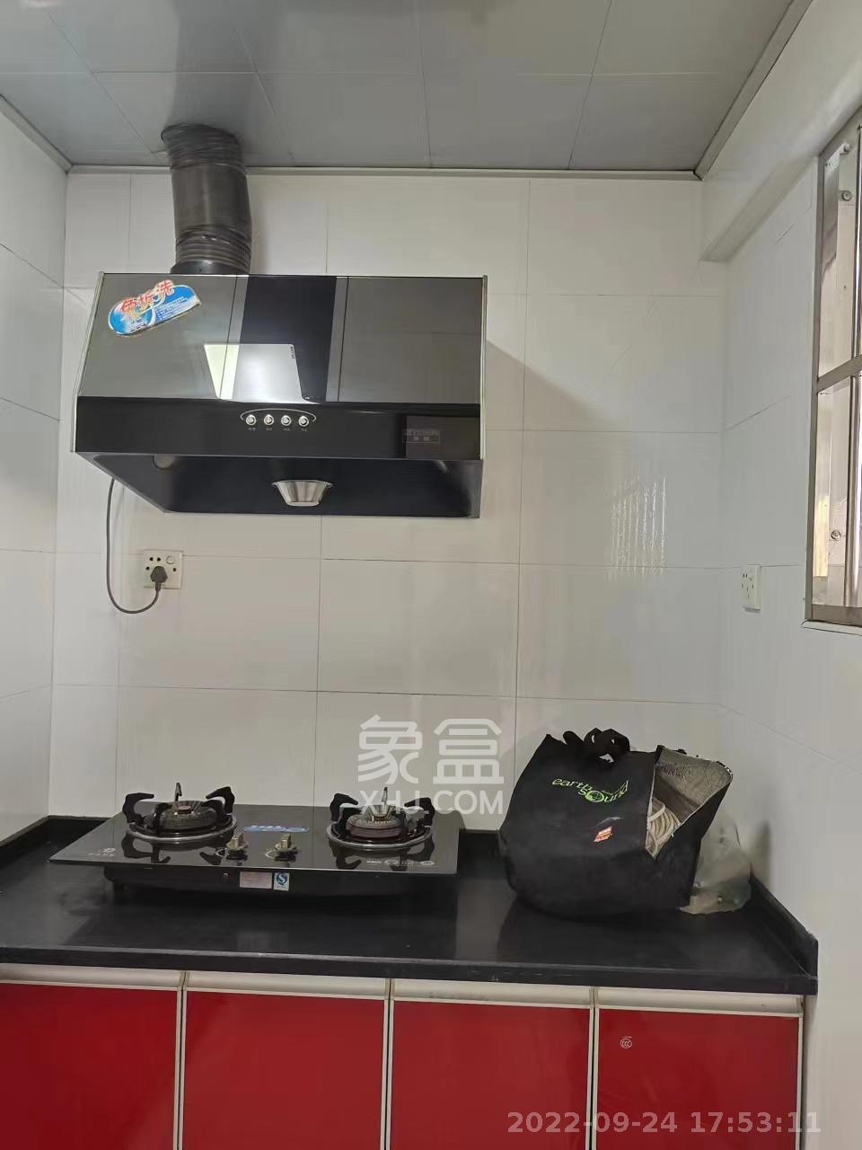 生活艺术城 1室1厅1卫 2100.0元/月 生活艺术城 1室1厅1卫 2100.0元/月室内图