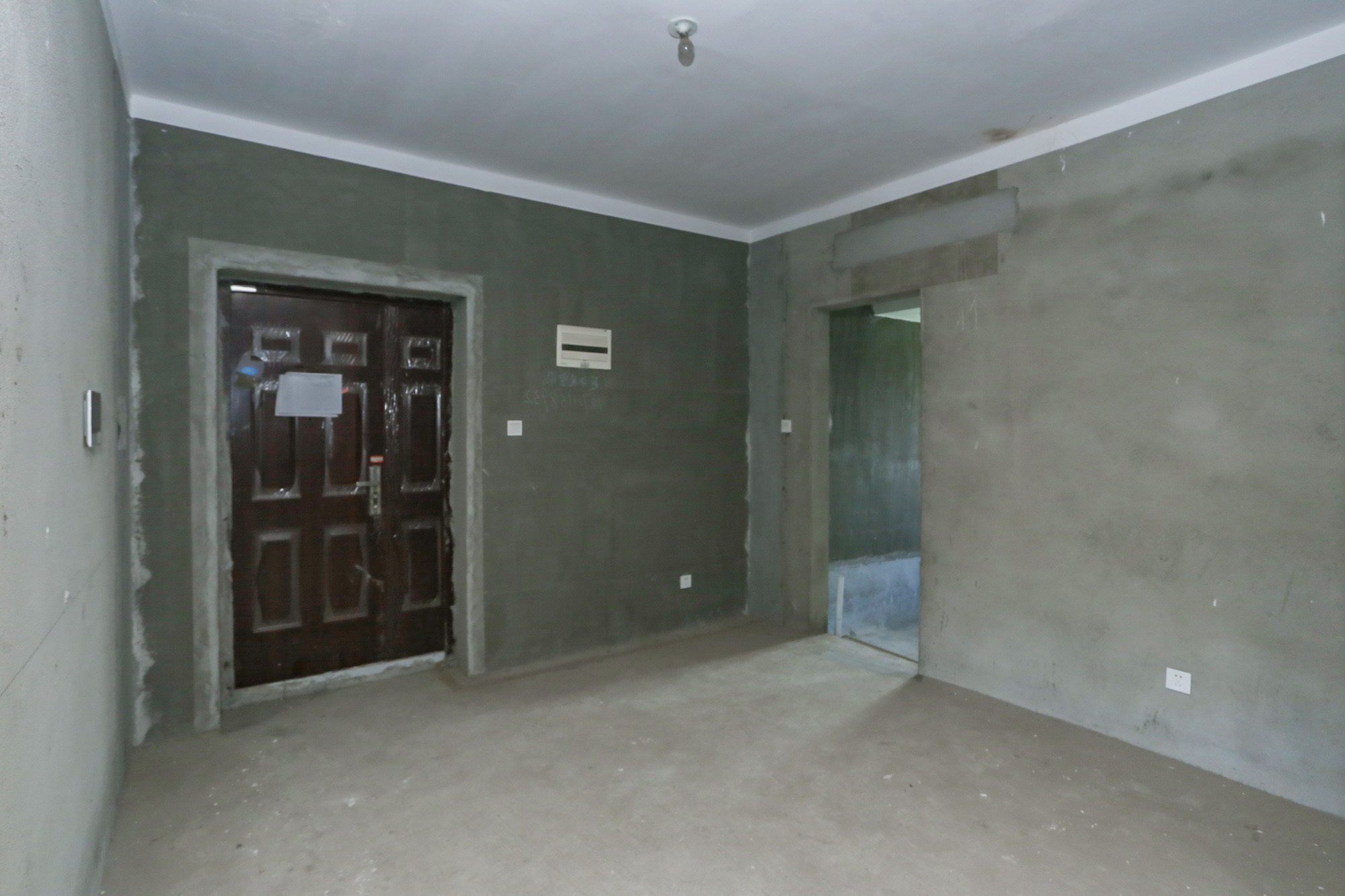 八方小区B区  3室2厅2卫    380.0万其他