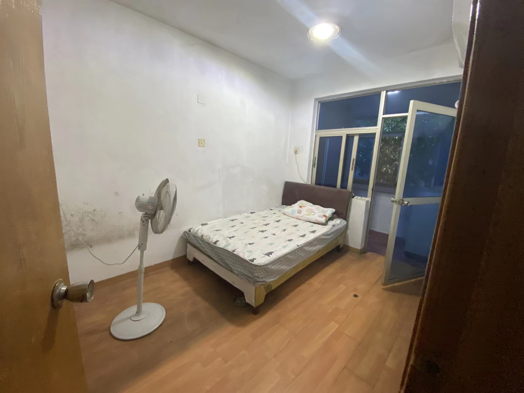 怡园小区  3室2厅1卫    45.8万 怡园小区  3室2厅1卫    45.8万室内图