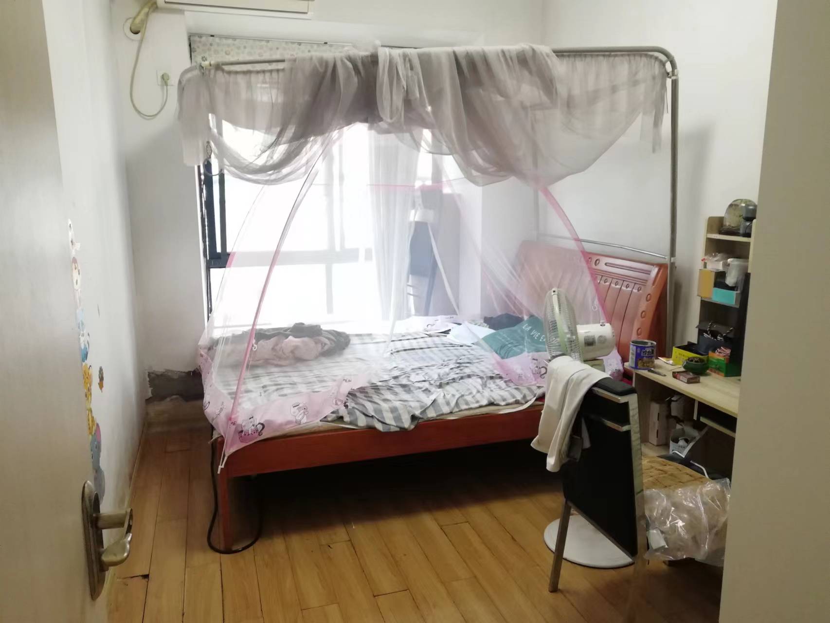 圣华名城建设北路110号 4室2厅2卫 52.8万 圣华名城建设北路110号 4室2厅2卫 52.8万室内图