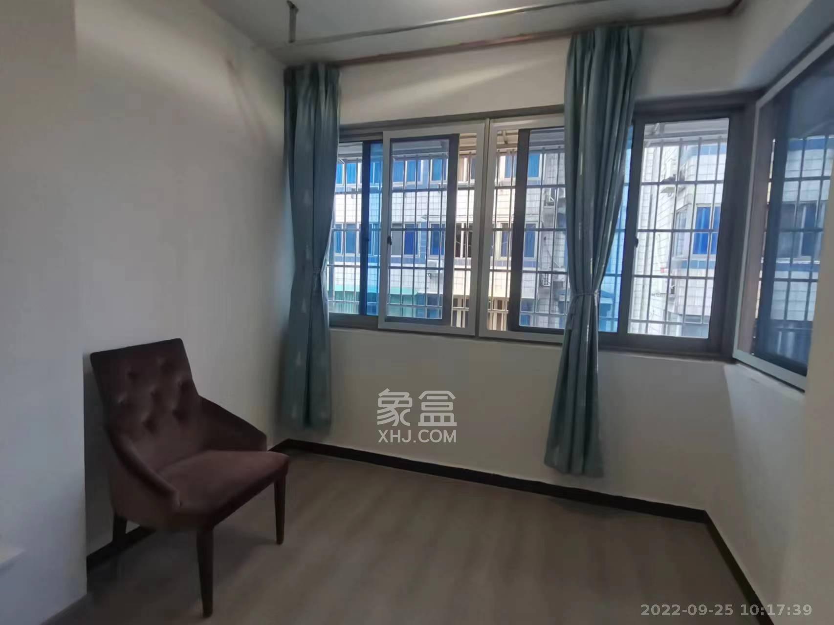 泰时花园 1室1厅1卫 1700.0元/月 泰时花园 1室1厅1卫 1700.0元/月室内图