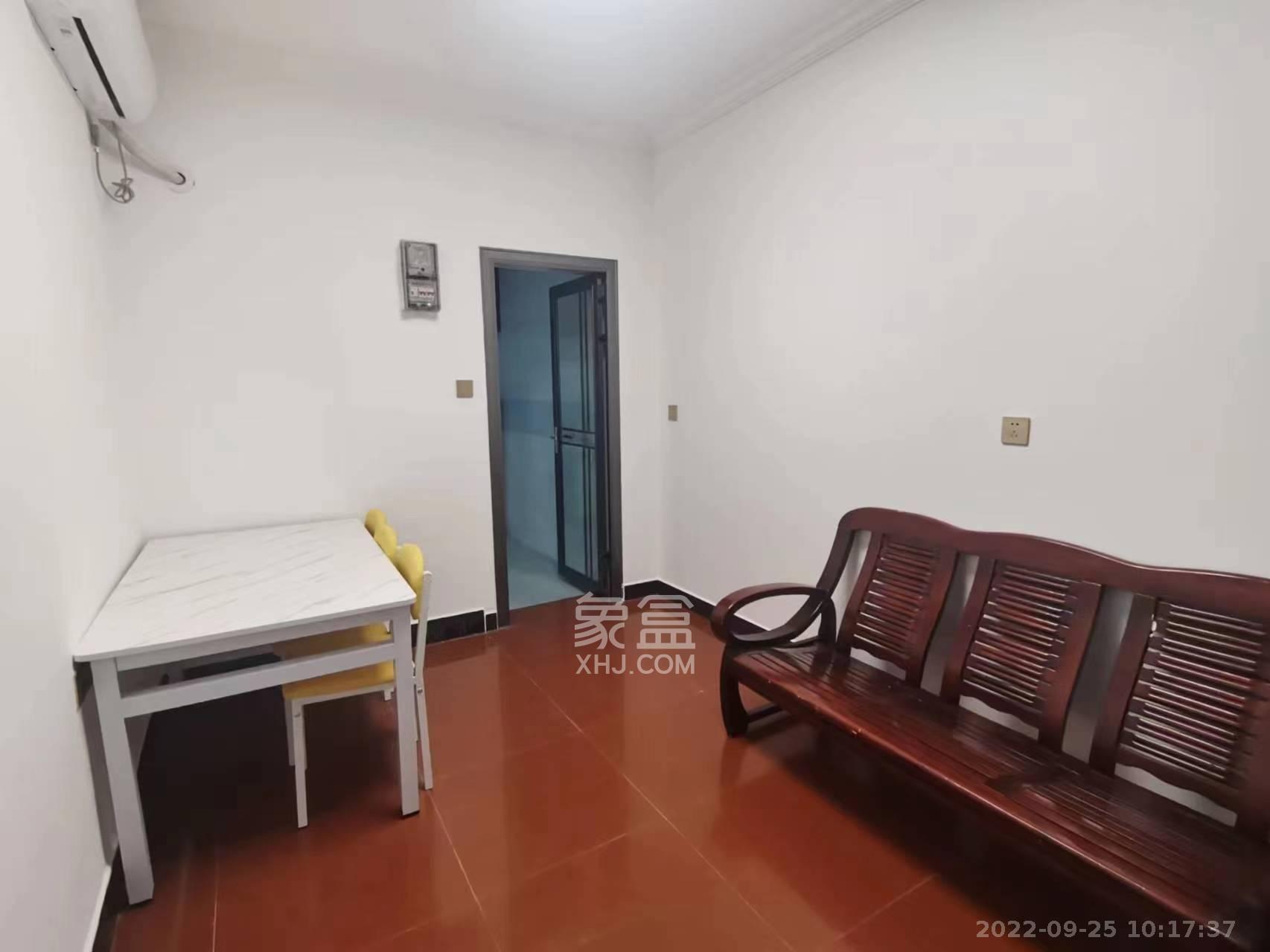 泰时花园 1室1厅1卫 1700.0元/月 泰时花园 1室1厅1卫 1700.0元/月室内图