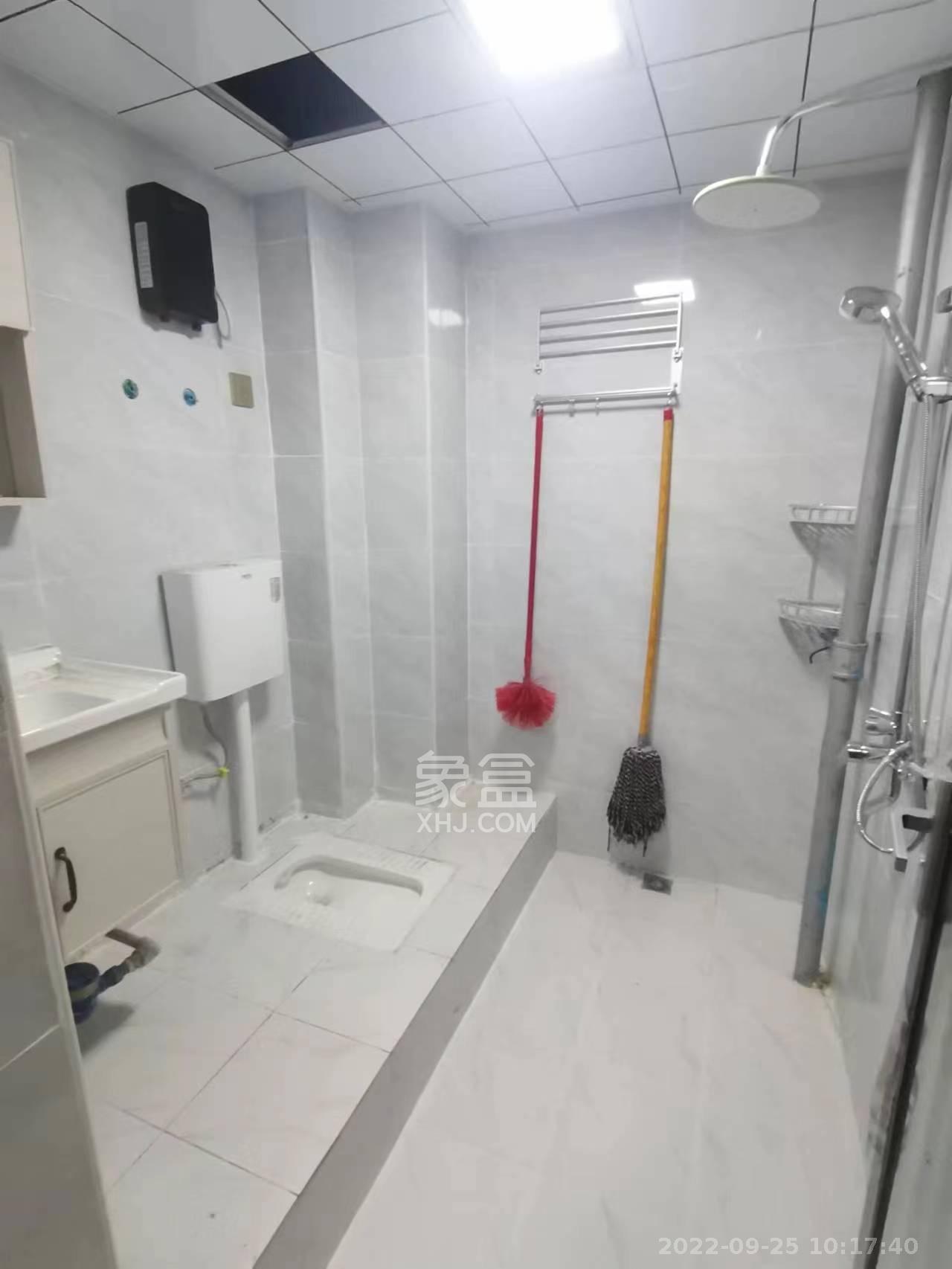 泰时花园 1室1厅1卫 1700.0元/月 泰时花园 1室1厅1卫 1700.0元/月室内图