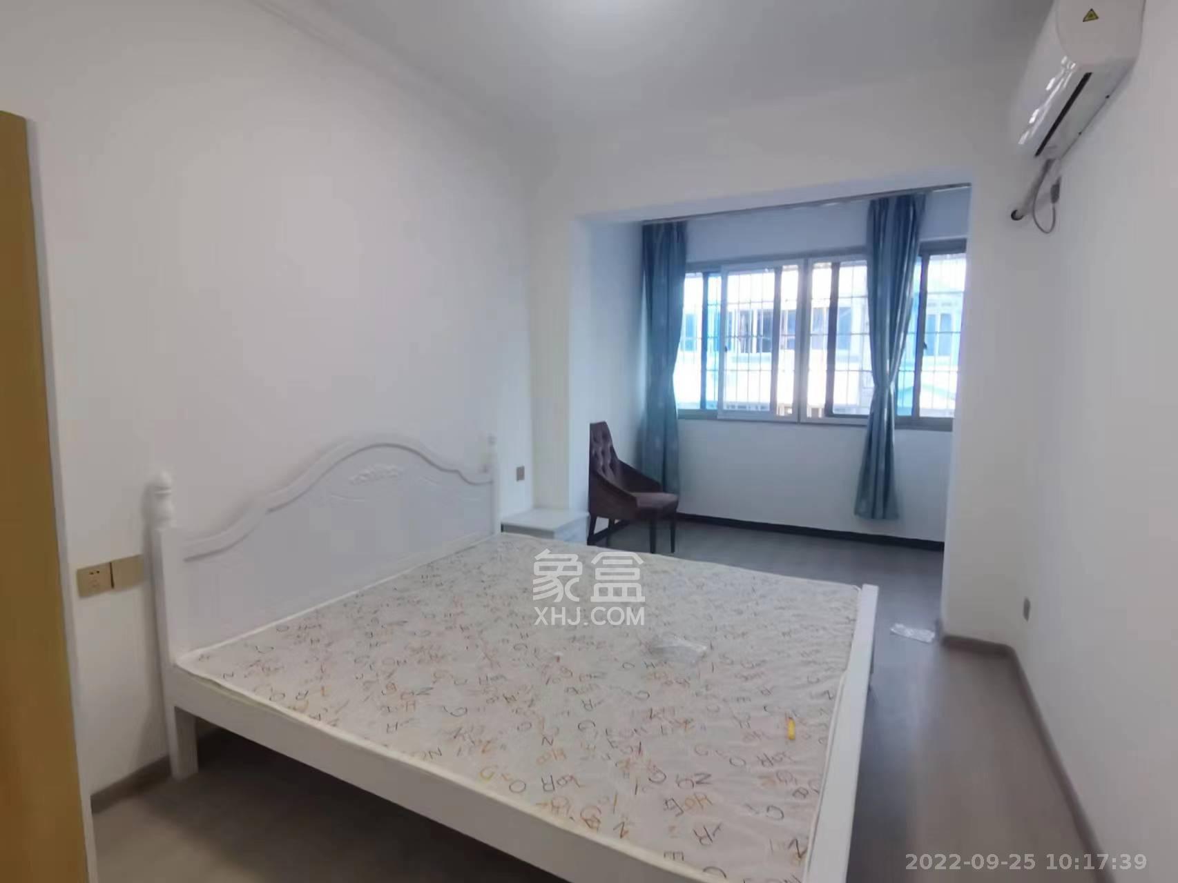 泰时花园 1室1厅1卫 1700.0元/月 泰时花园 1室1厅1卫 1700.0元/月室内图