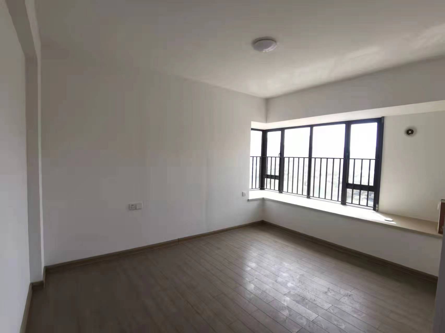 蓝溪谷 3室2厅2卫 81.8万 蓝溪谷 3室2厅2卫 81.8万室内图