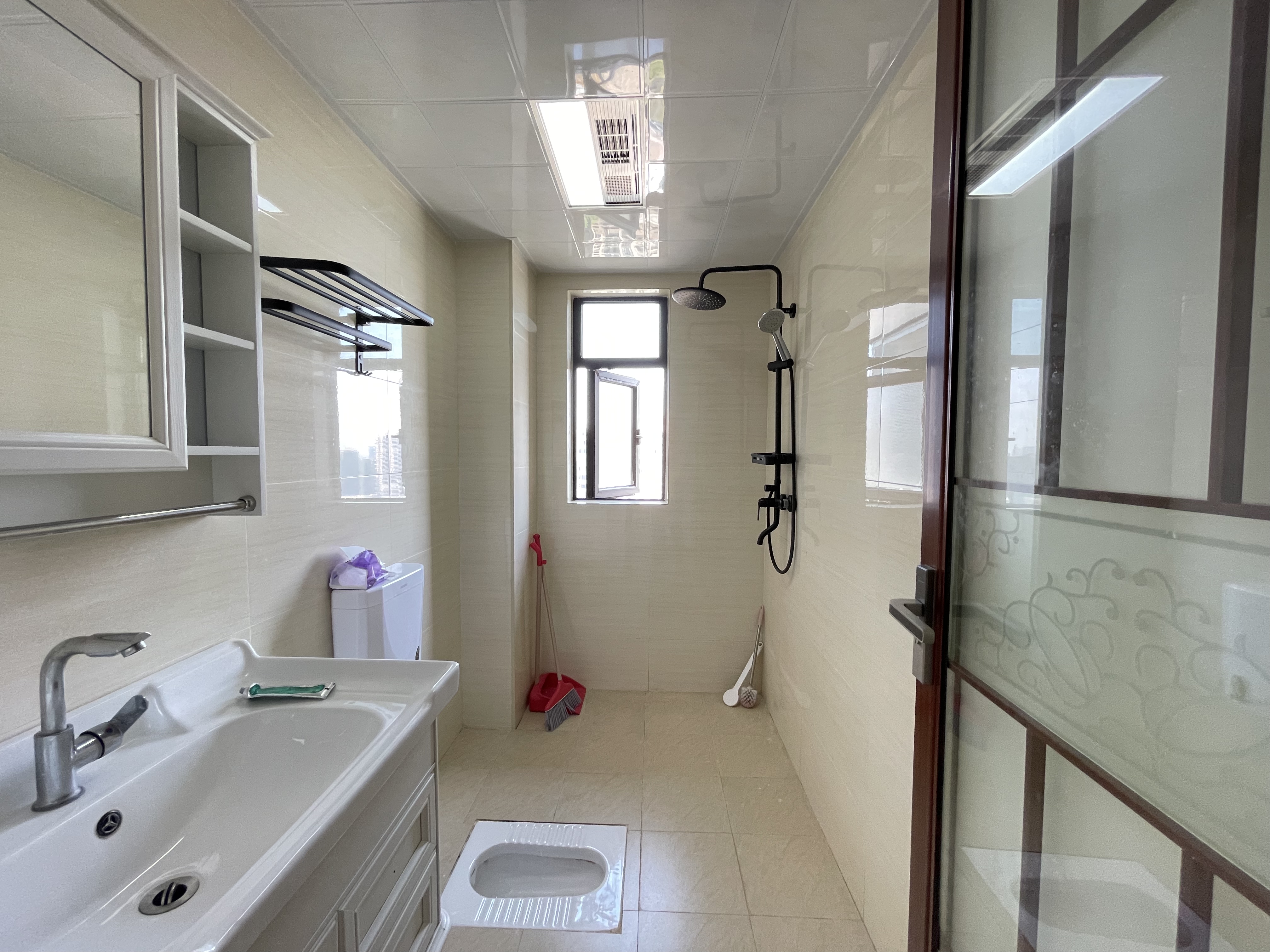 蓝溪谷  3室2厅2卫    76.5万 蓝溪谷  3室2厅2卫    76.5万室内图