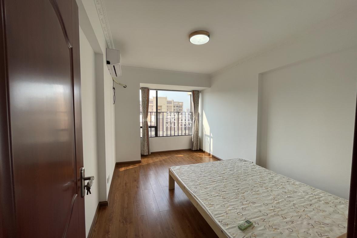 蓝溪谷  3室2厅2卫    76.5万 蓝溪谷  3室2厅2卫    76.5万室内图