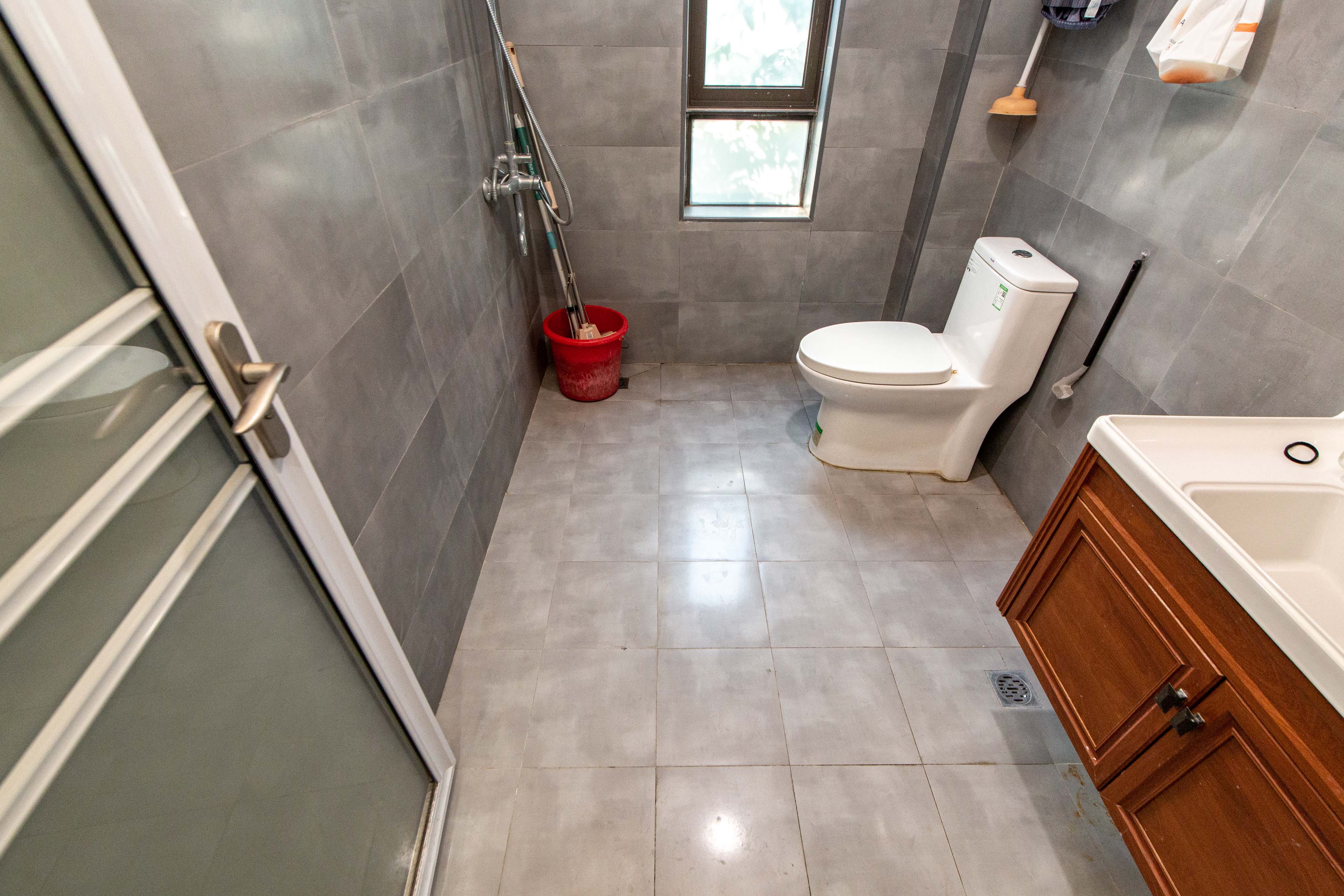 旭辉国际广场（永升商业广场）  4室2厅2卫    270.0万卫生间