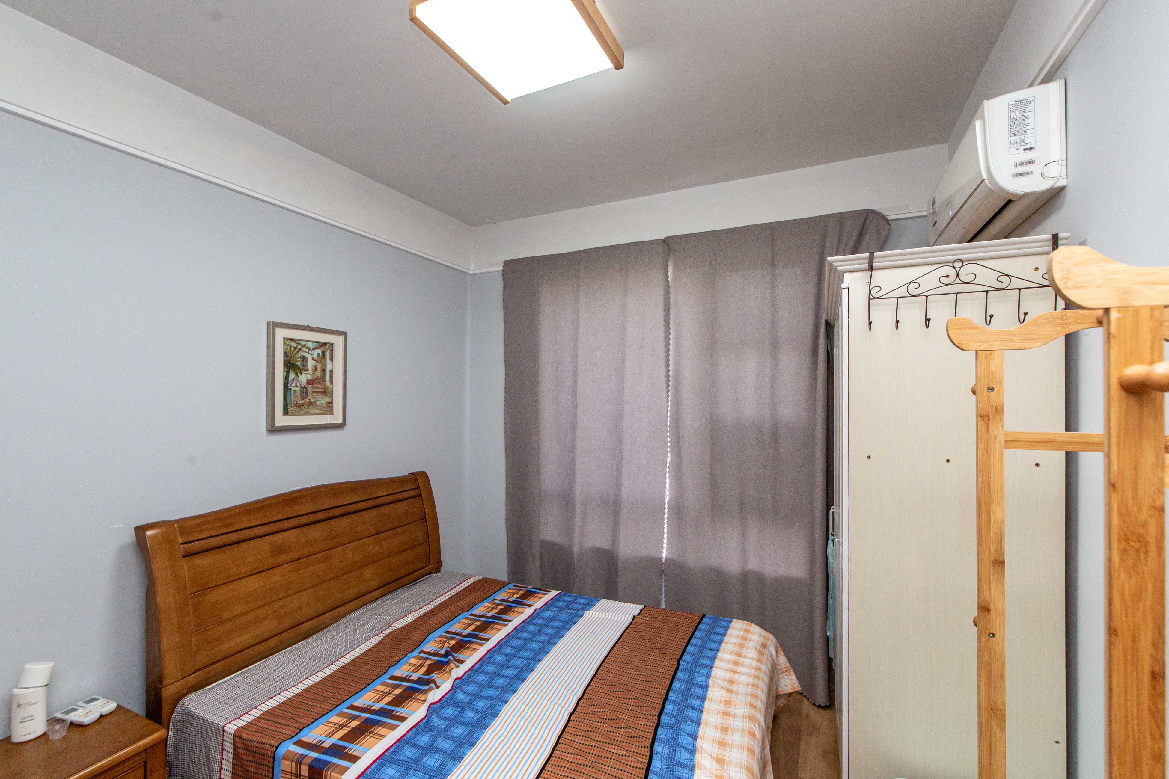 旭辉国际广场（永升商业广场）  4室2厅2卫    270.0万卧室