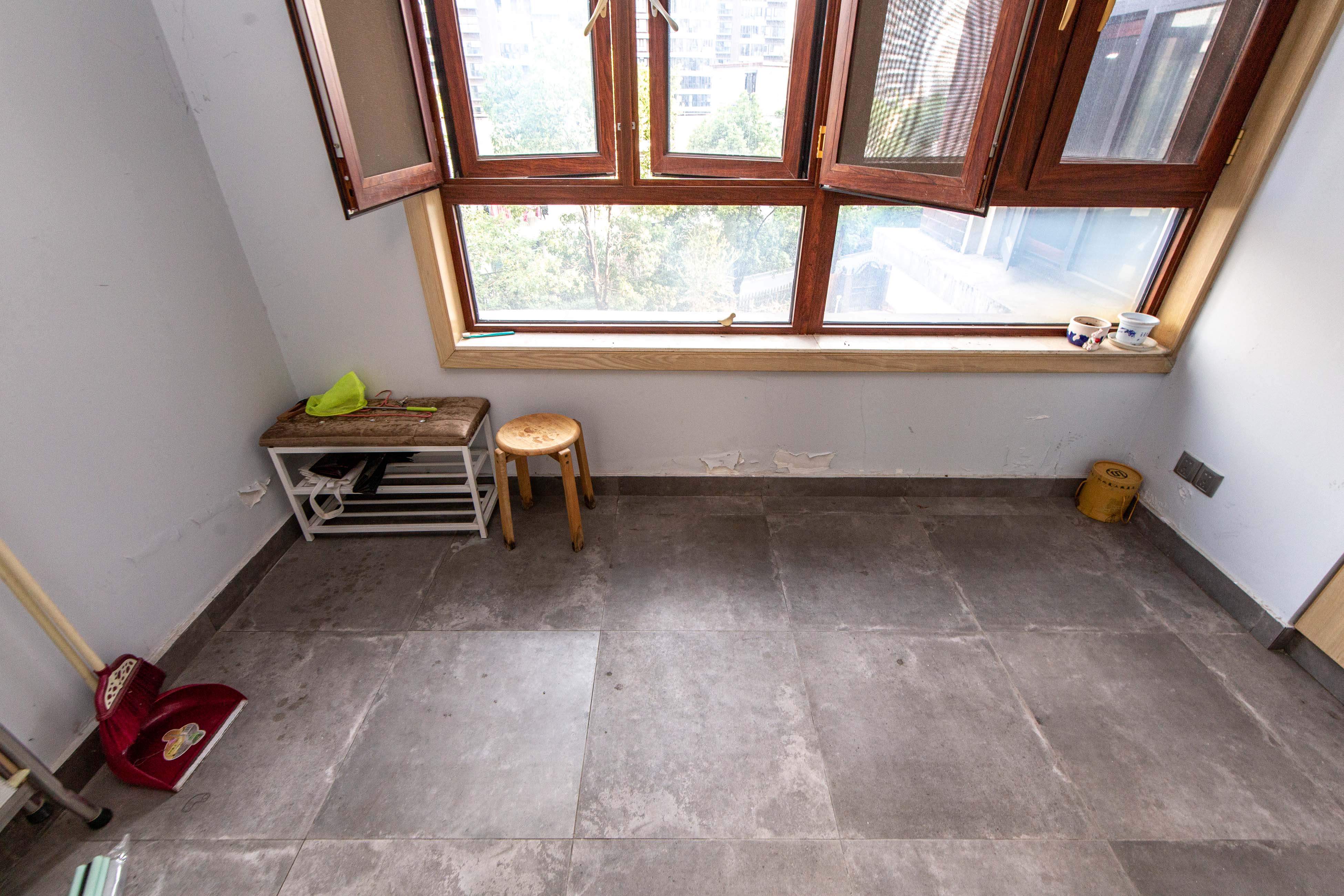 旭辉国际广场（永升商业广场）  4室2厅2卫    270.0万阳台