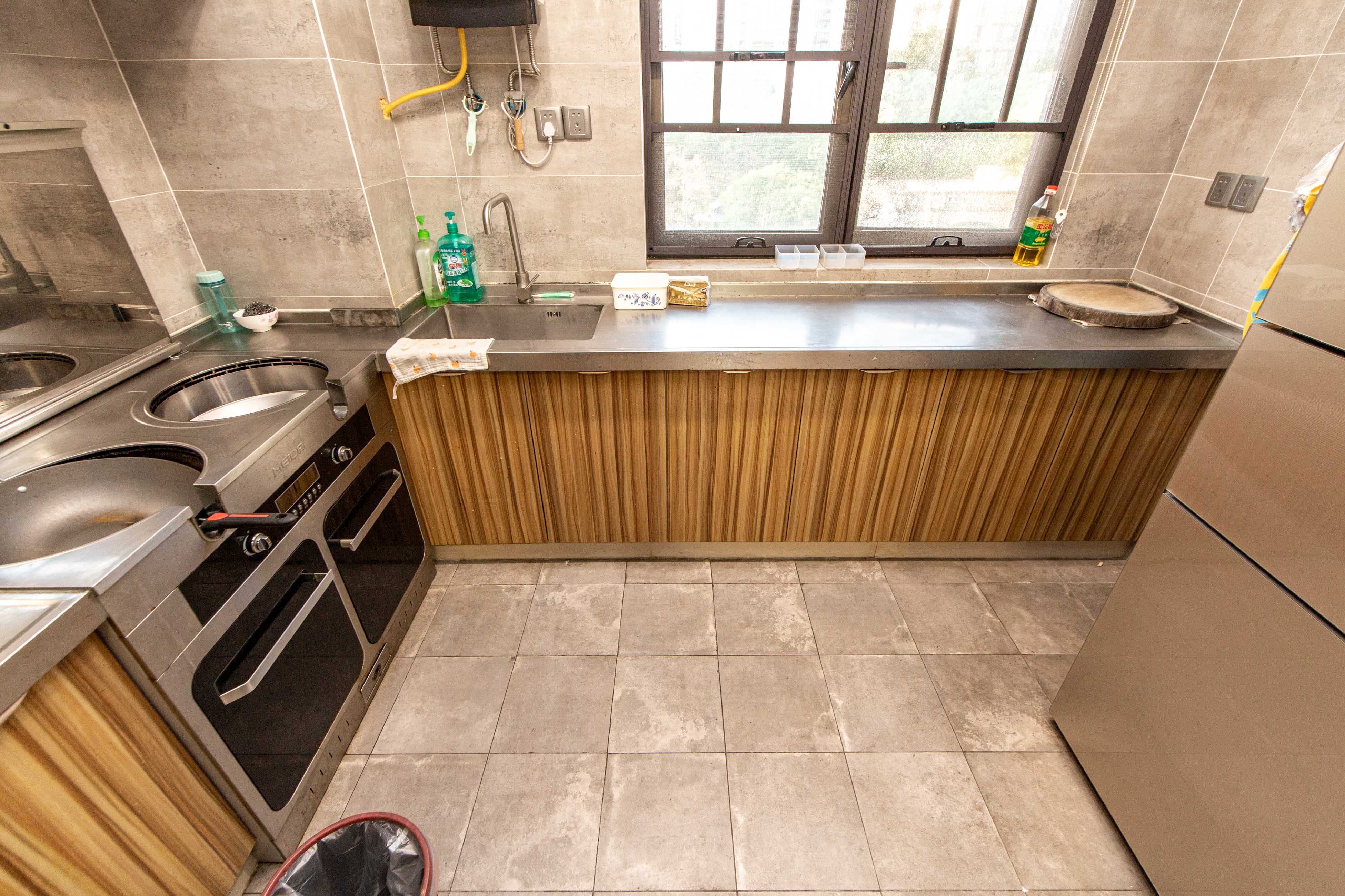 旭辉国际广场（永升商业广场）  4室2厅2卫    270.0万厨房