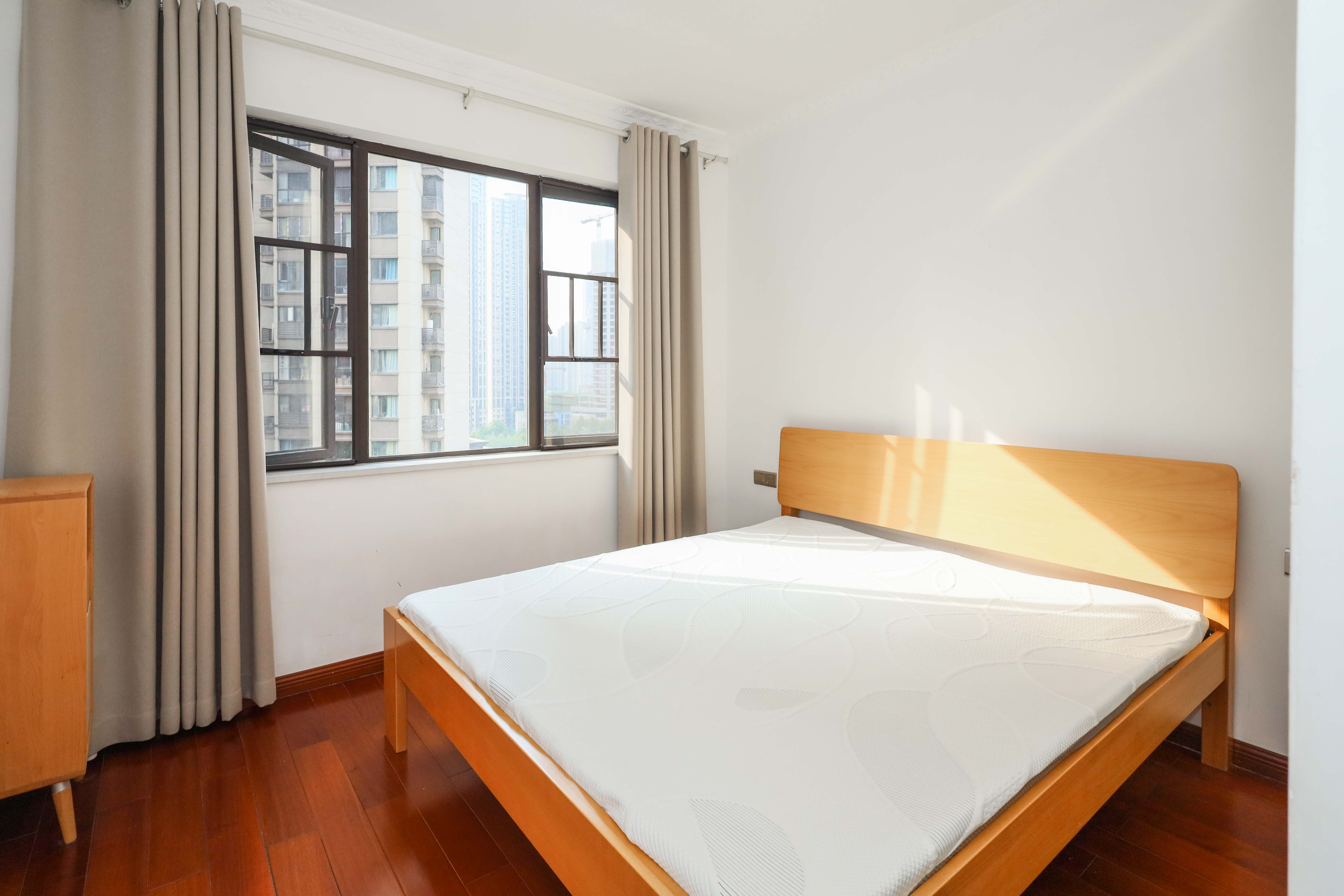 和泓梅溪四季  4室2厅1卫    188.0万卧室