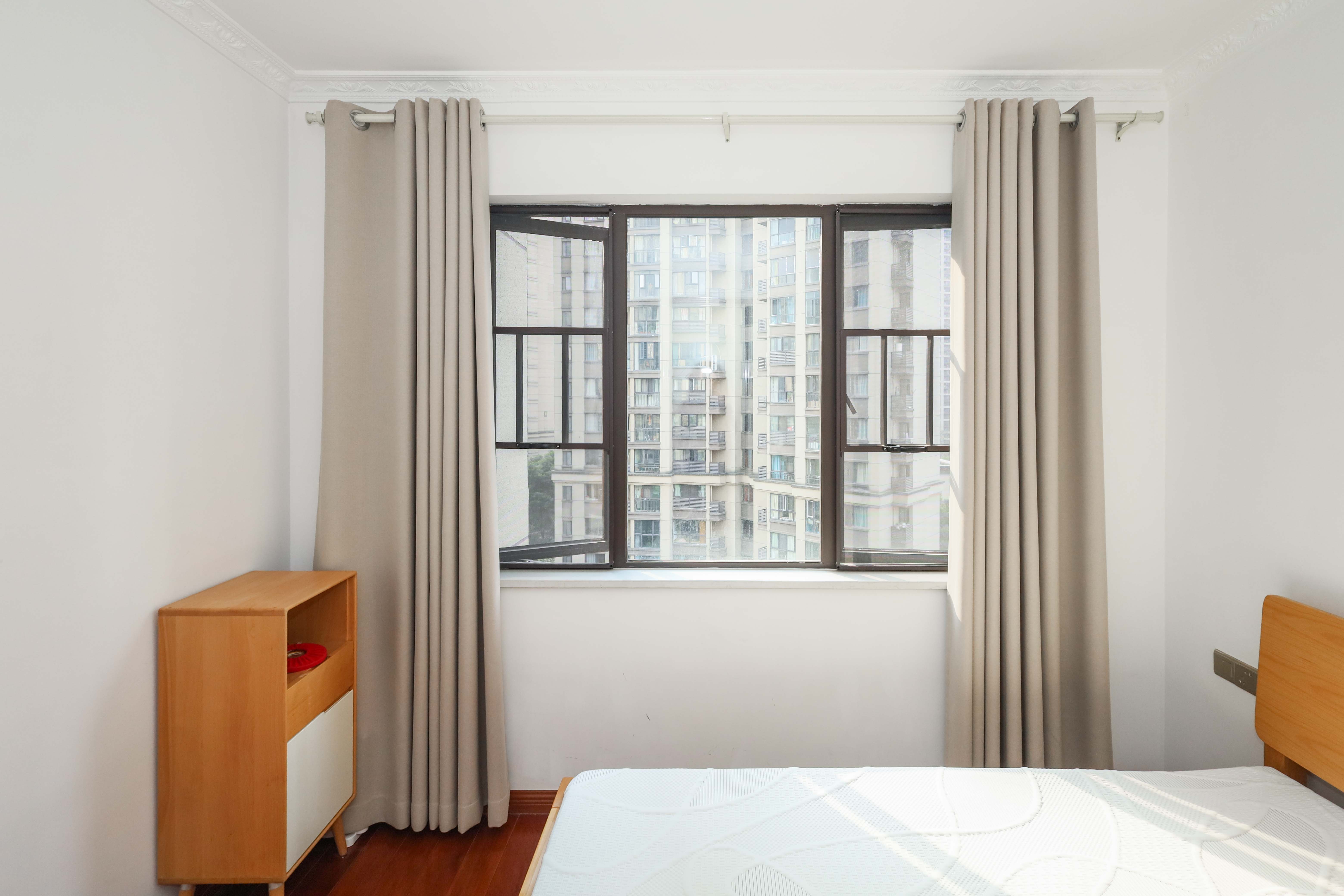 和泓梅溪四季  4室2厅1卫    188.0万卧室