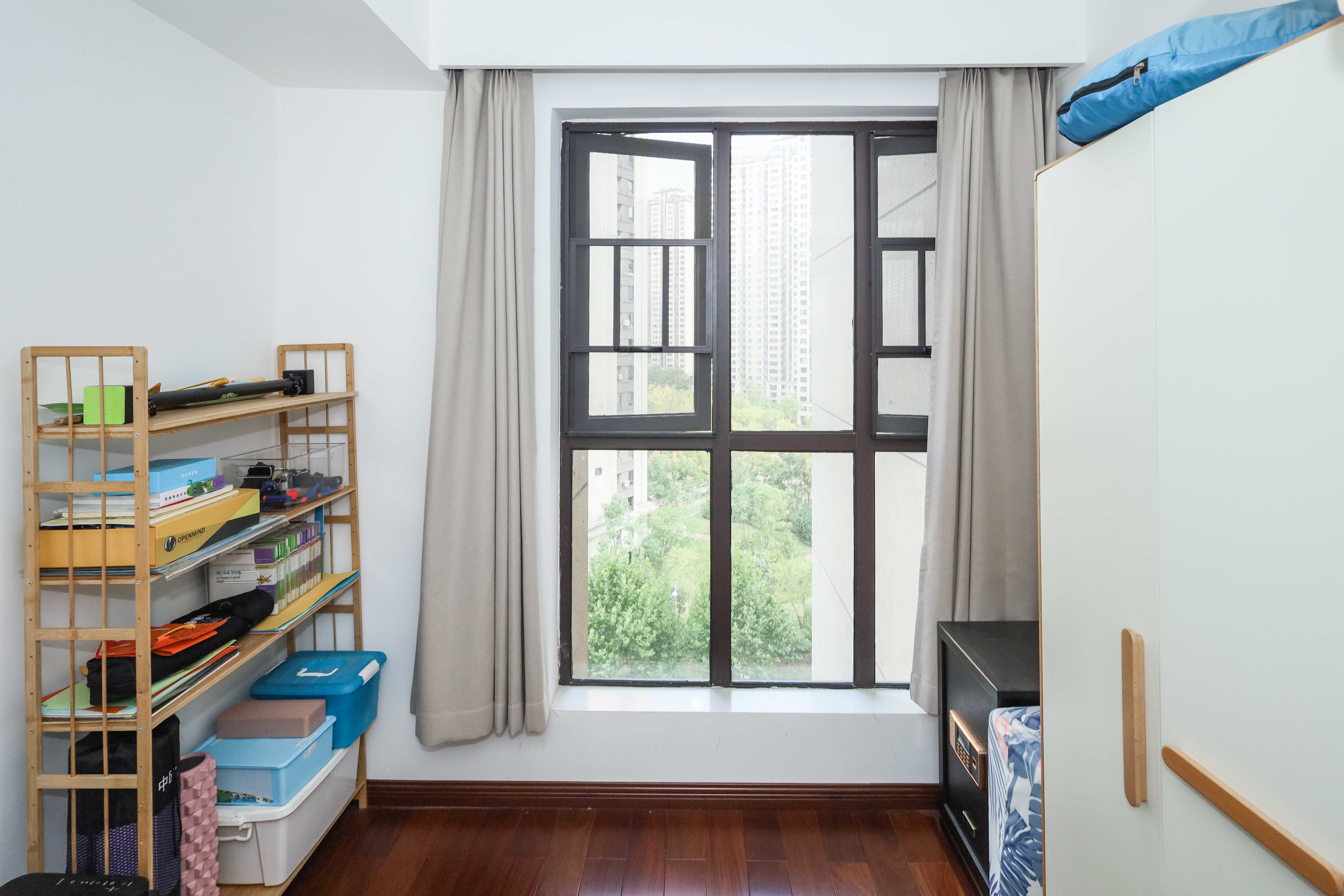 和泓梅溪四季  4室2厅1卫    188.0万卧室