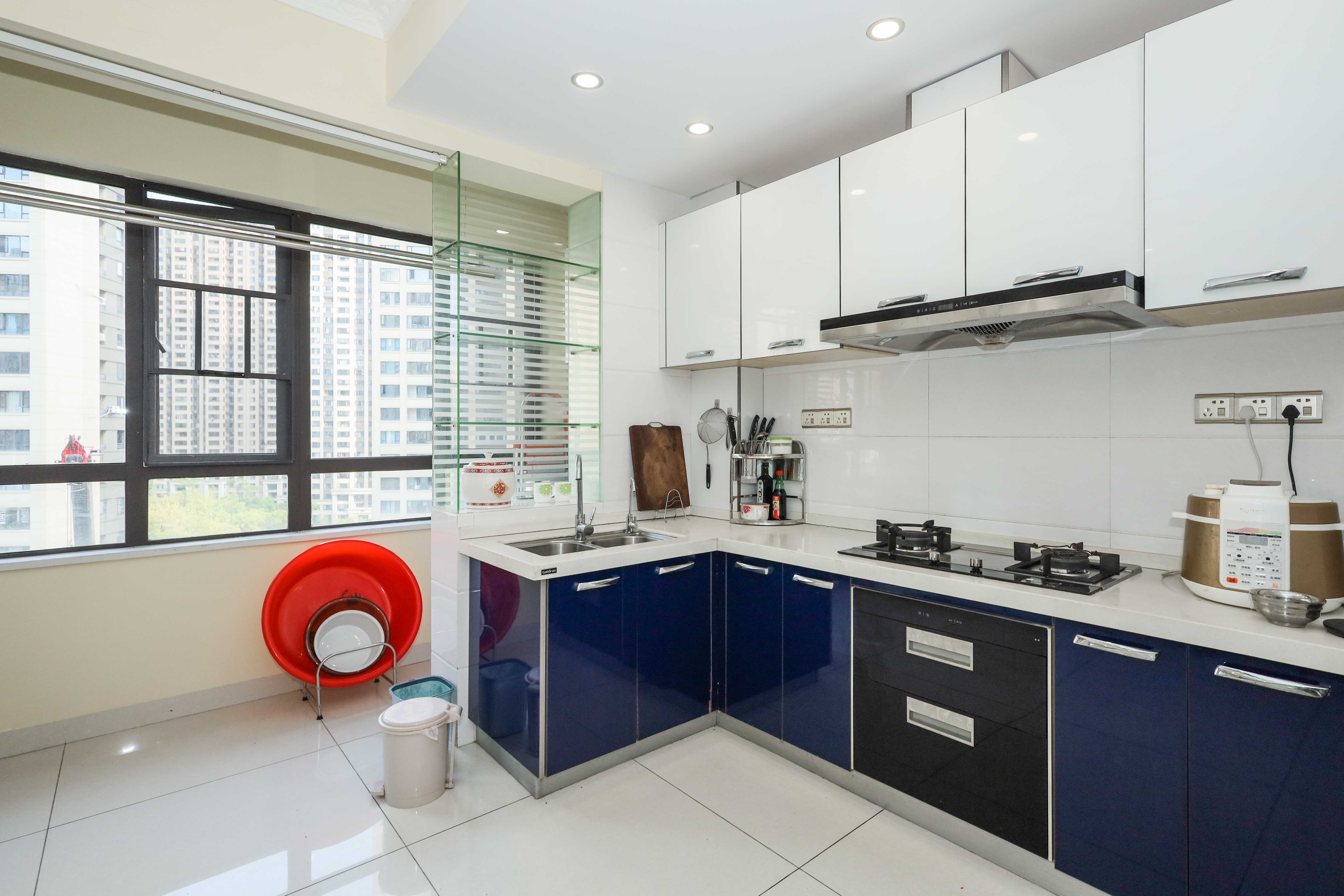 和泓梅溪四季  4室2厅1卫    188.0万厨房