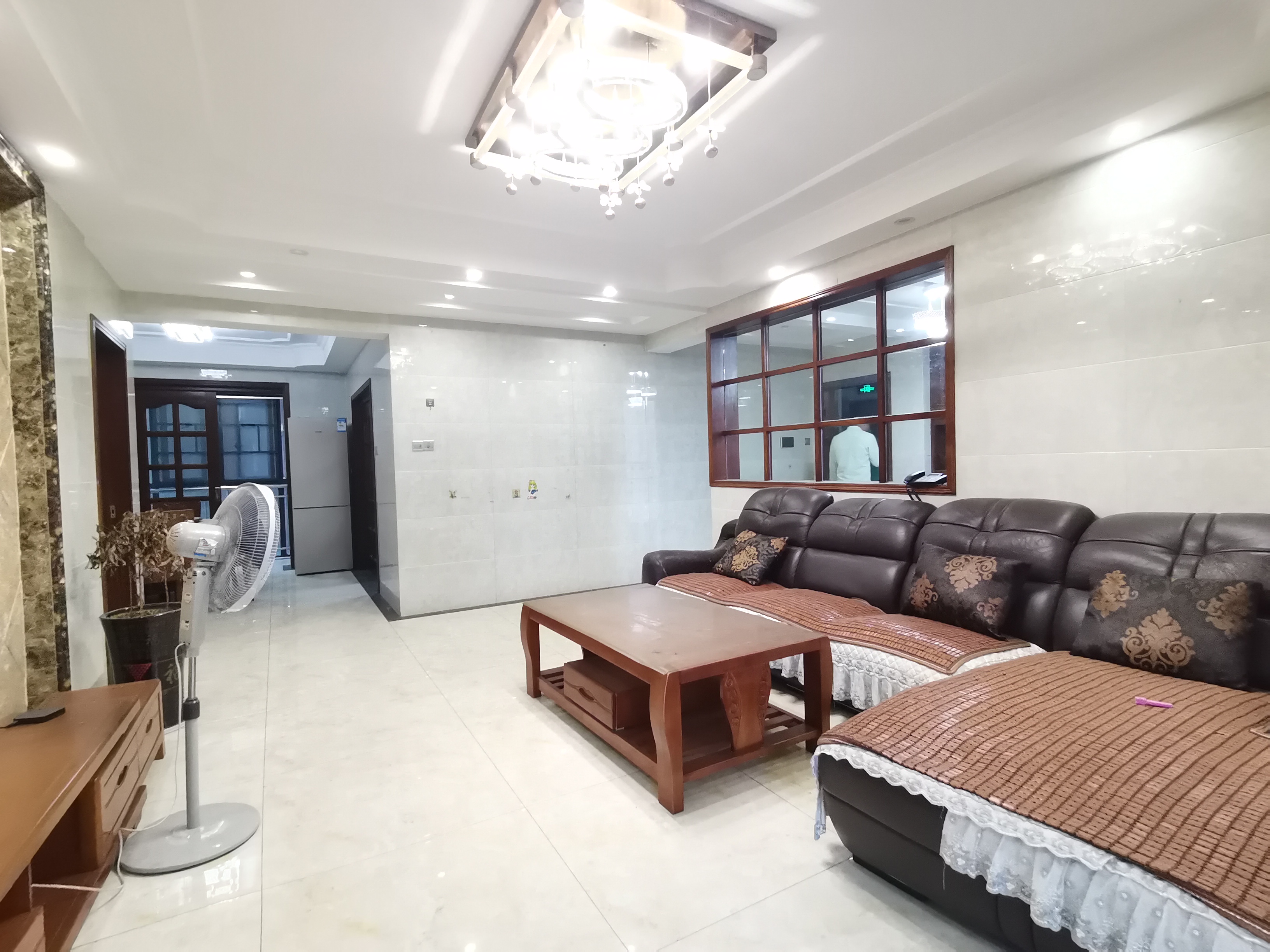 时代云龙城小区 5室2厅2卫 98.00万 时代云龙城小区 5室2厅2卫 98.00万室内图