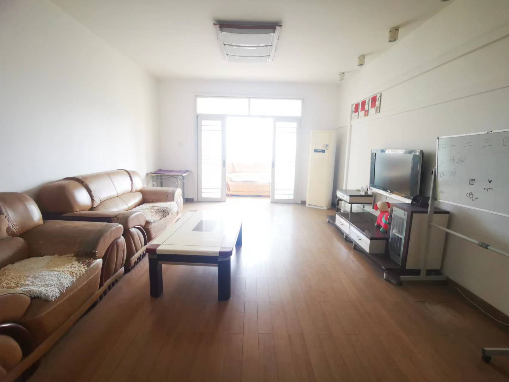 百益大厦 3室2厅1卫 67.8万 百益大厦 3室2厅1卫 67.8万室内图