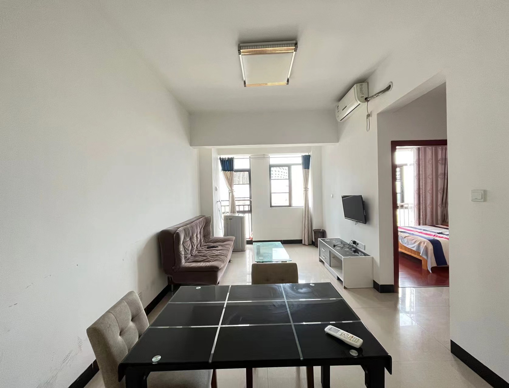 流金岁月-华晨国际 2室2厅1卫 49.8万 流金岁月-华晨国际 2室2厅1卫 49.8万室内图