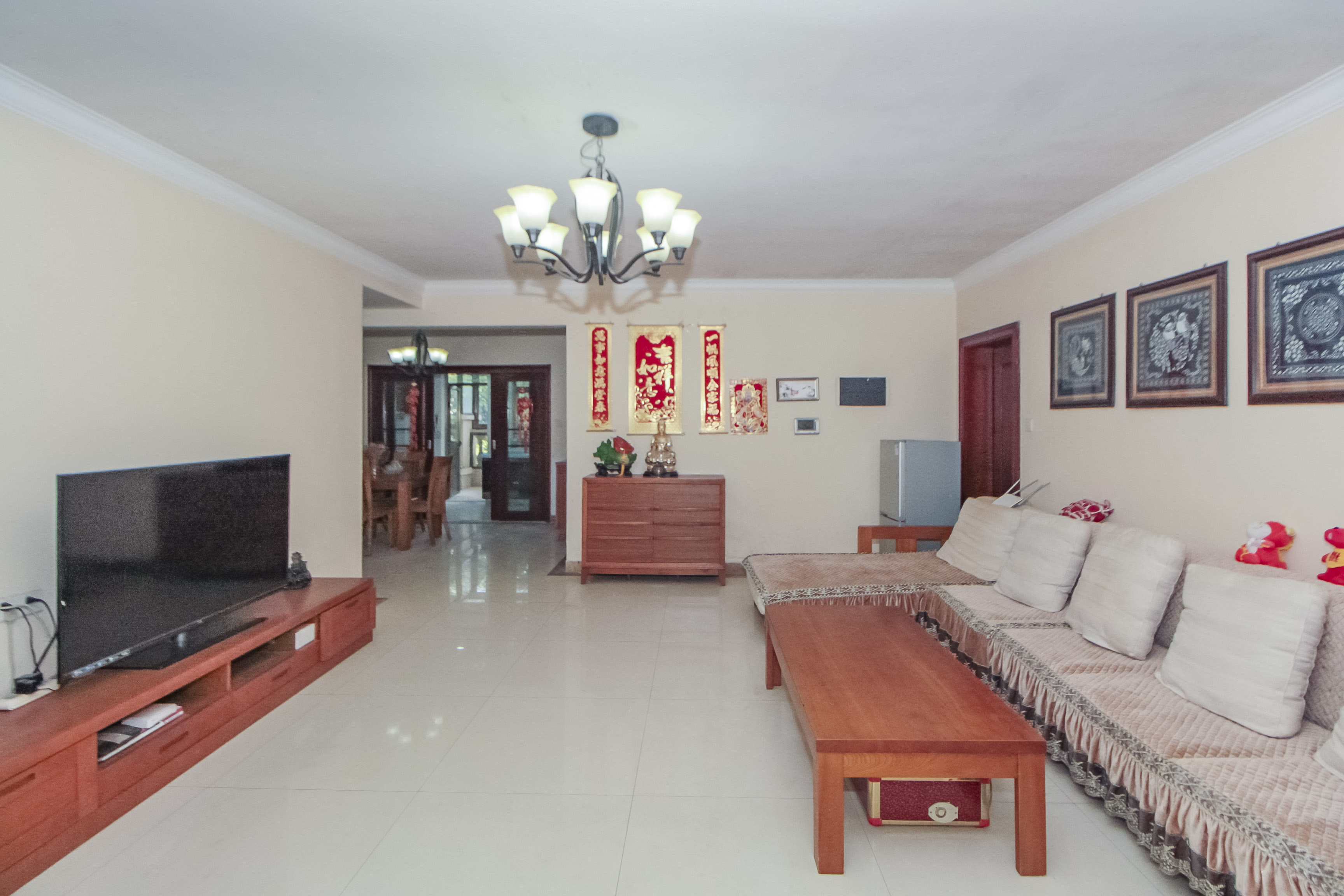 江山帝景雅典  3室2厅2卫    136.8万 江山帝景雅典  3室2厅2卫    136.8万客厅