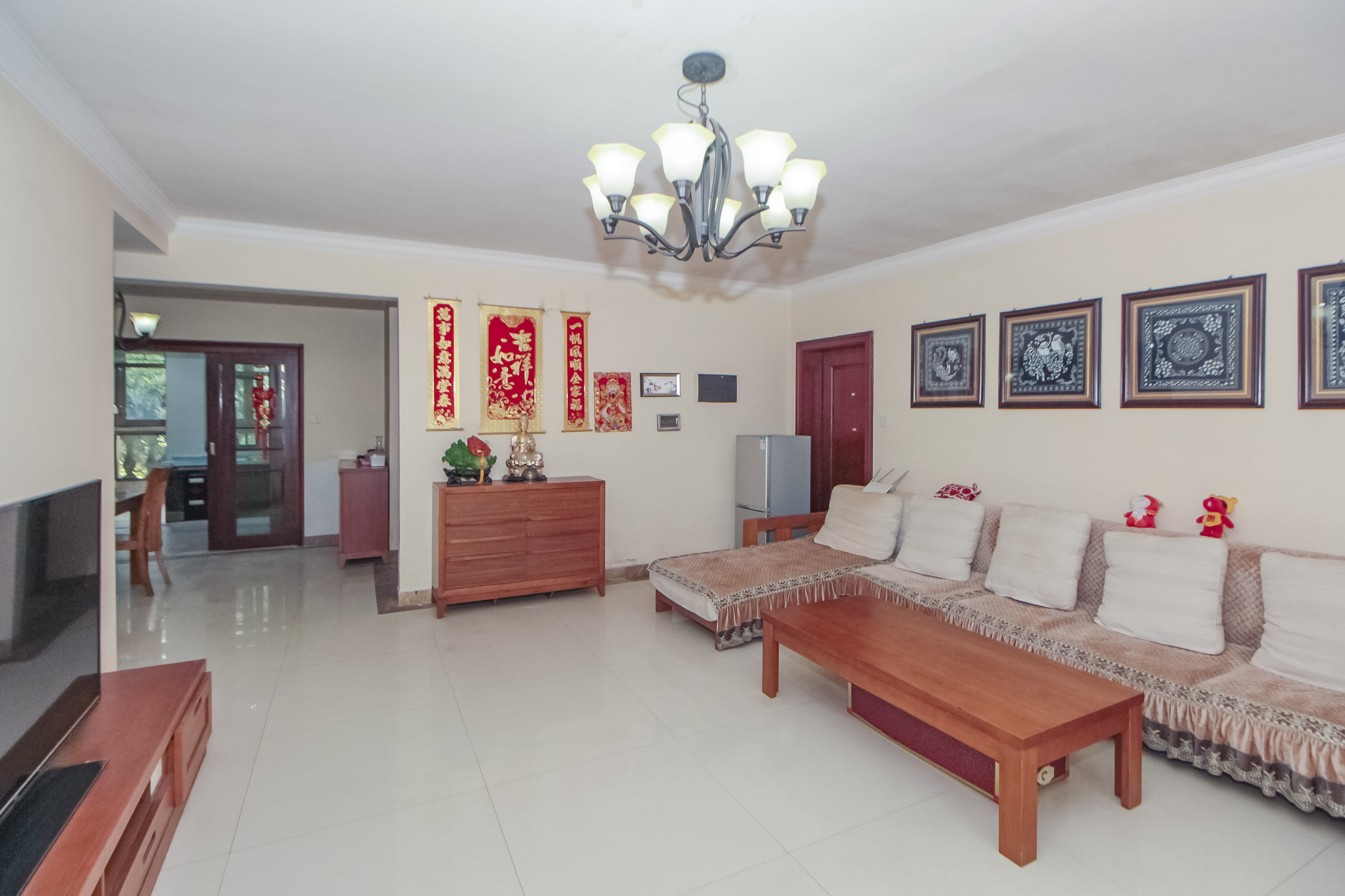 江山帝景雅典  3室2厅2卫    136.8万 江山帝景雅典  3室2厅2卫    136.8万客厅