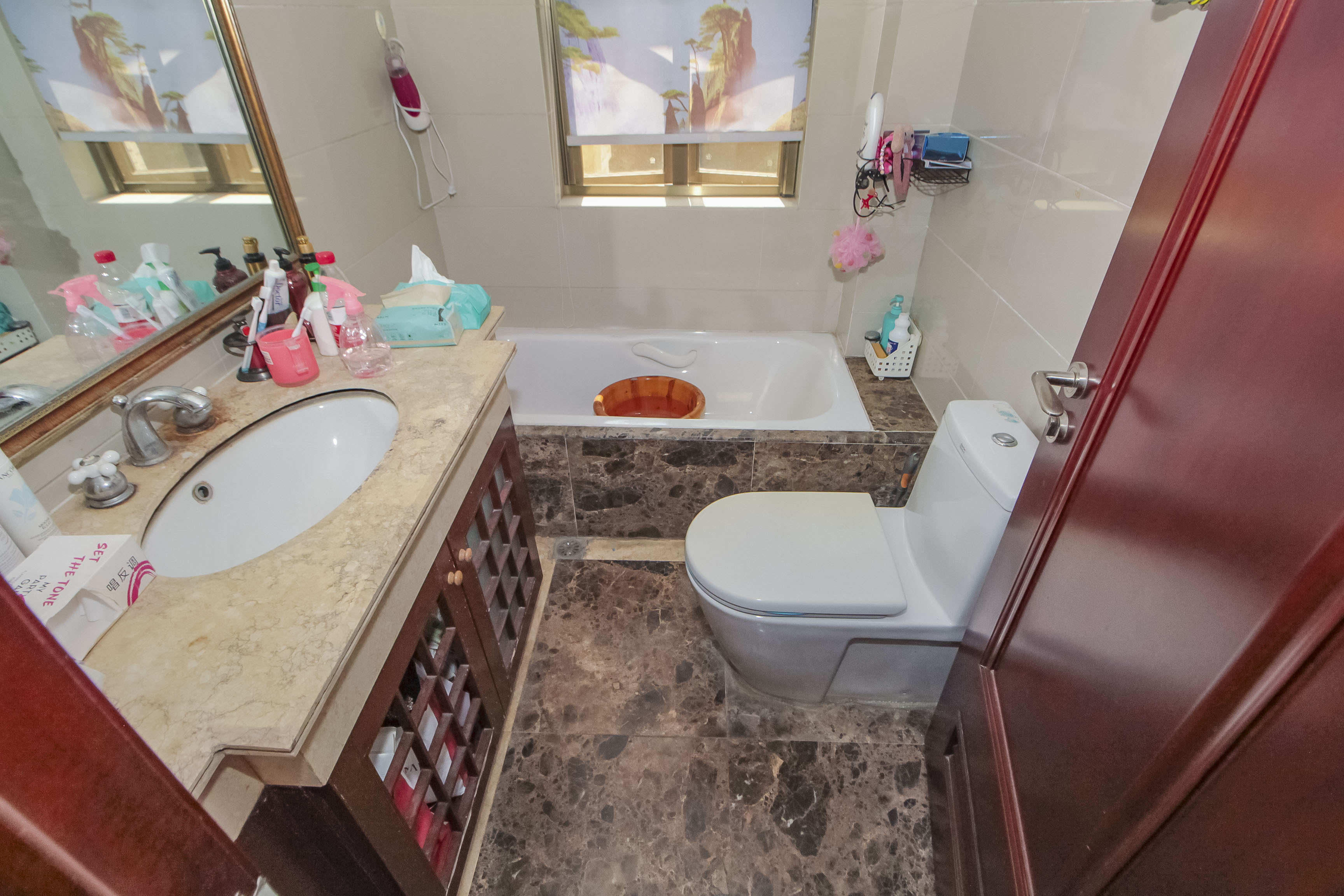 江山帝景雅典  3室2厅2卫    136.8万 江山帝景雅典  3室2厅2卫    136.8万卫生间