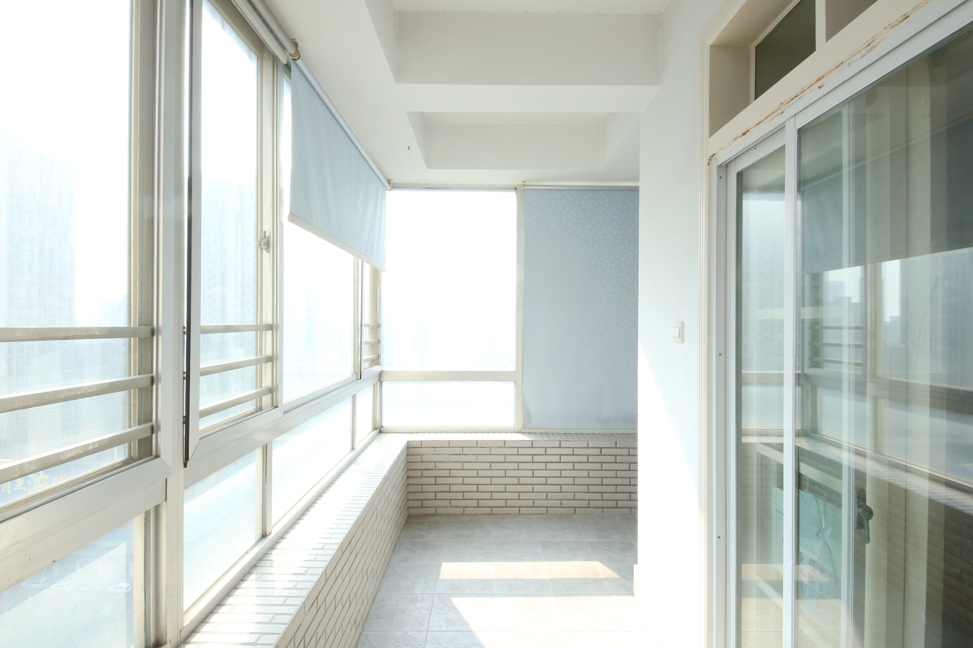 省建苑小区  4室2厅2卫   155.80万阳台