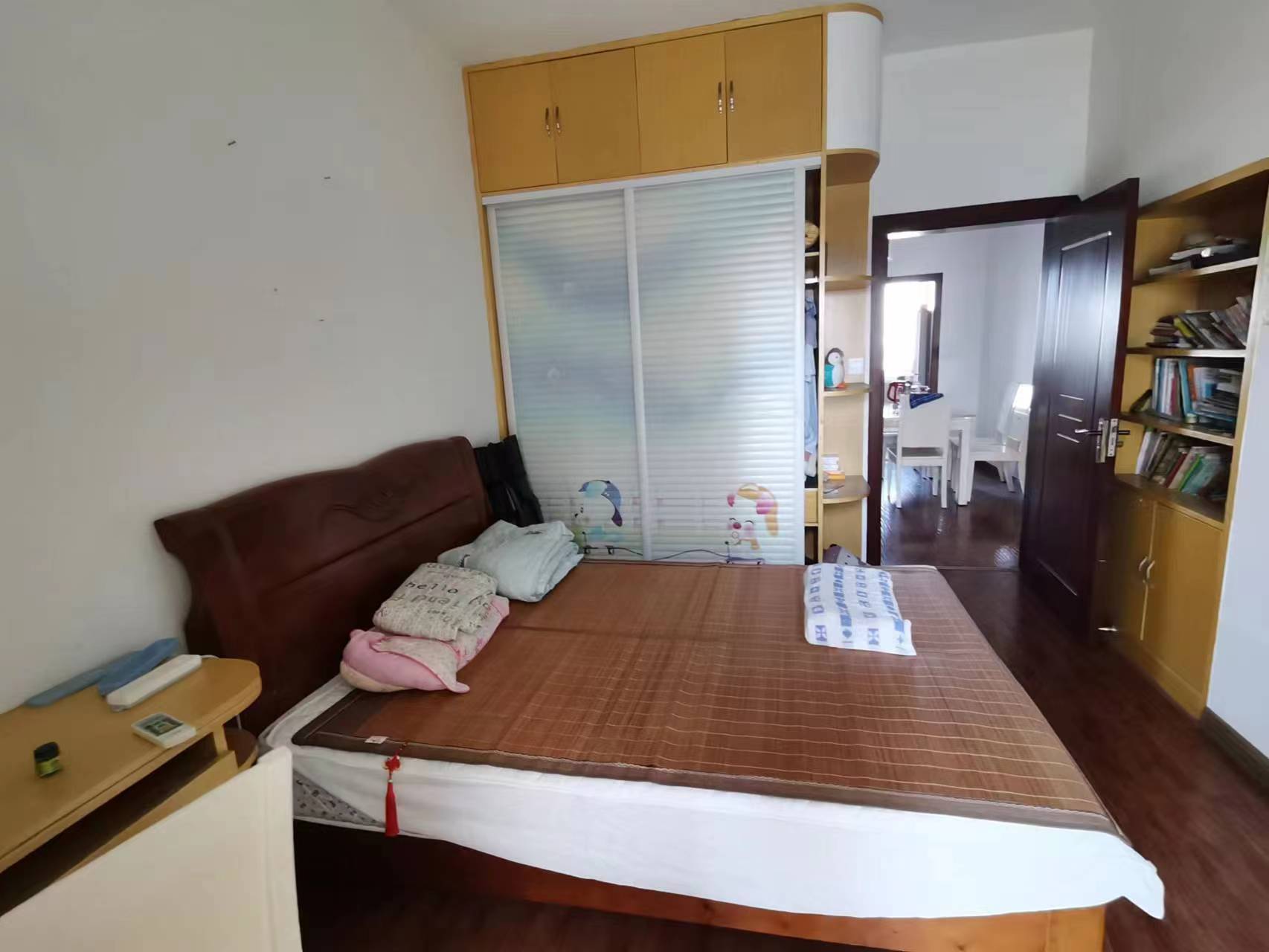 裕景龙苑  3室2厅2卫    68.0万 裕景龙苑  3室2厅2卫    68.0万室内图