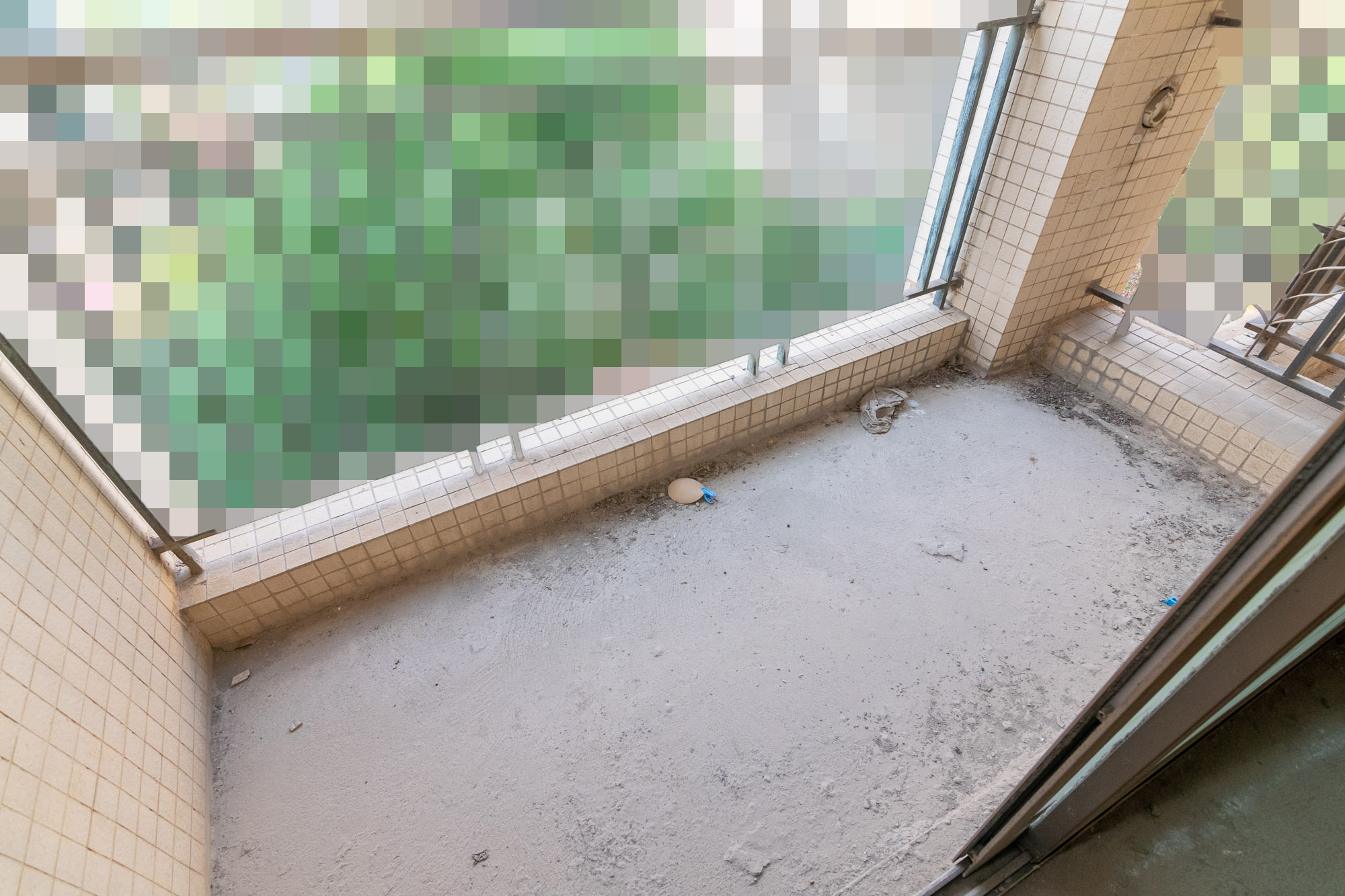 长沙玫瑰园  4室2厅2卫    125.0万阳台