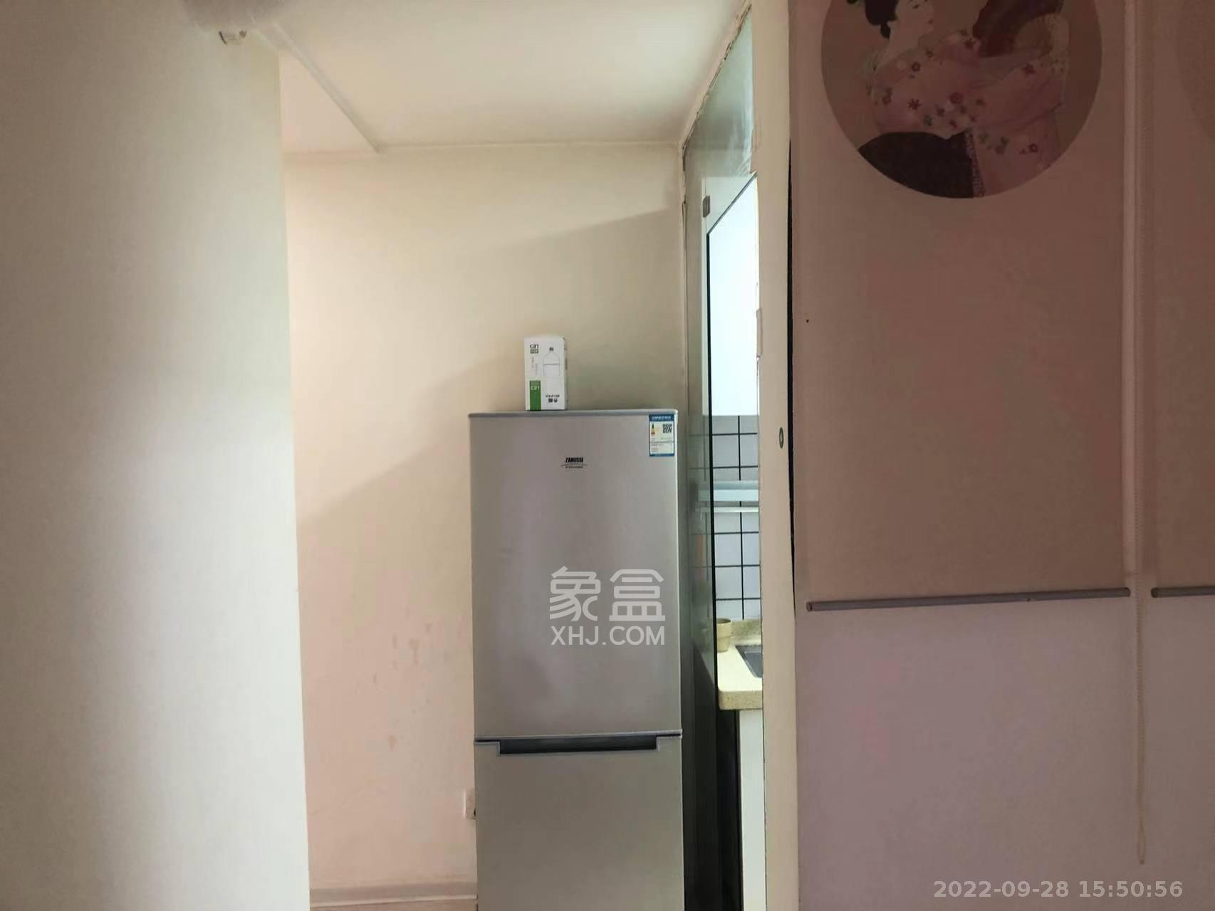 嘉顿新天地 1室1厅1卫 2300.0元/月 嘉顿新天地 1室1厅1卫 2300.0元/月室内图