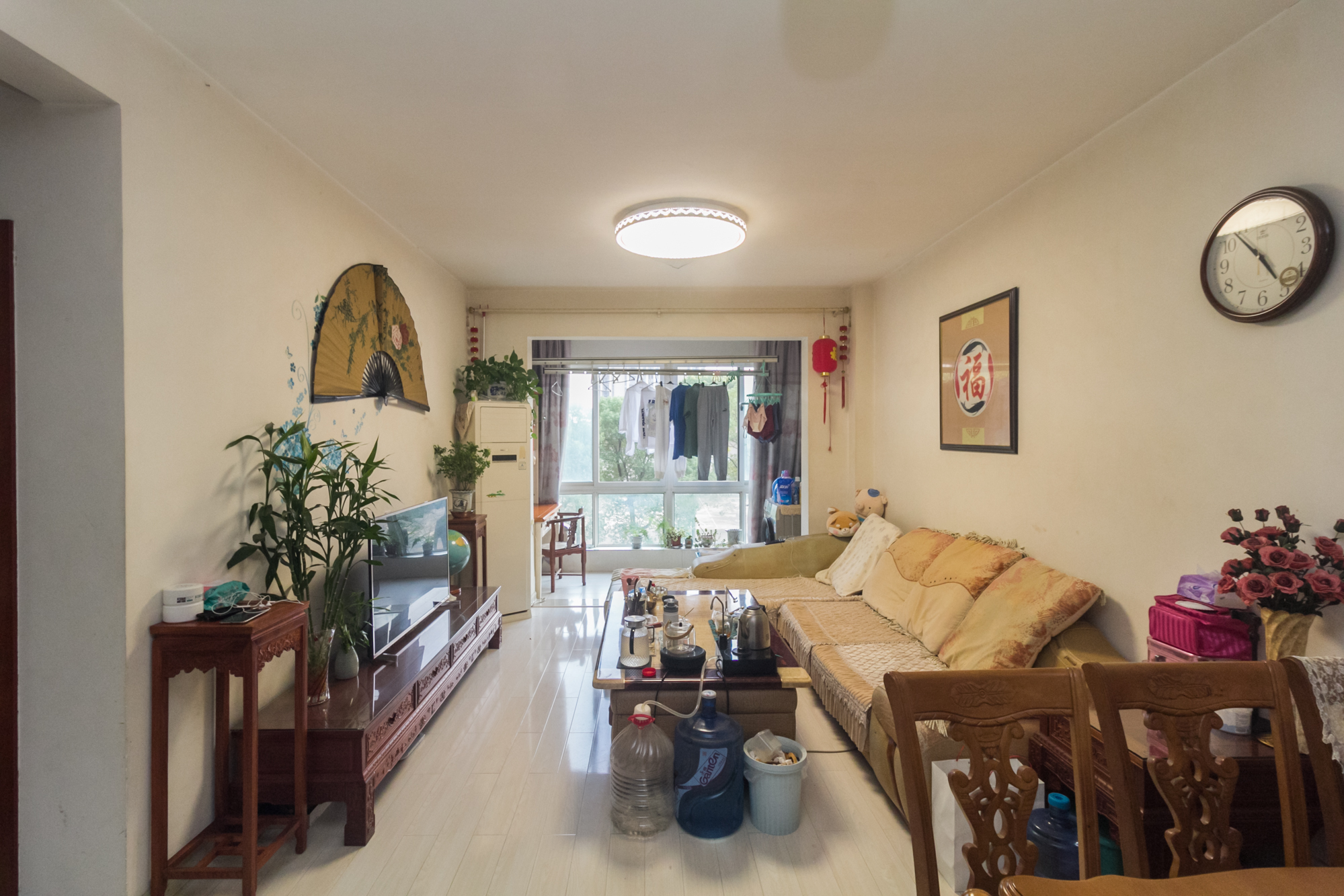 东门尚苑 2室2厅1卫 48.8万 东门尚苑 2室2厅1卫 48.8万客厅