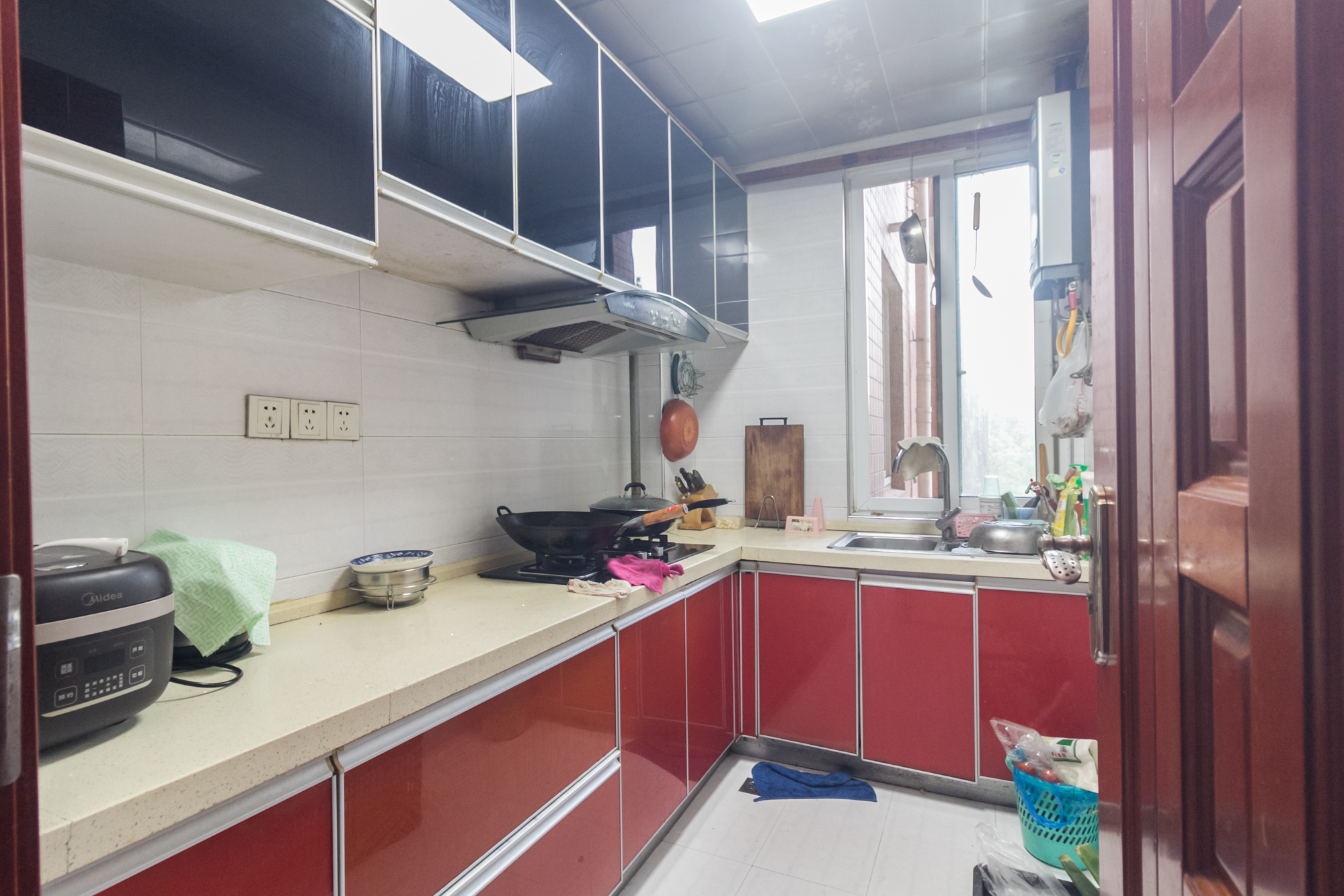 东门尚苑 2室2厅1卫 48.8万 东门尚苑 2室2厅1卫 48.8万厨房