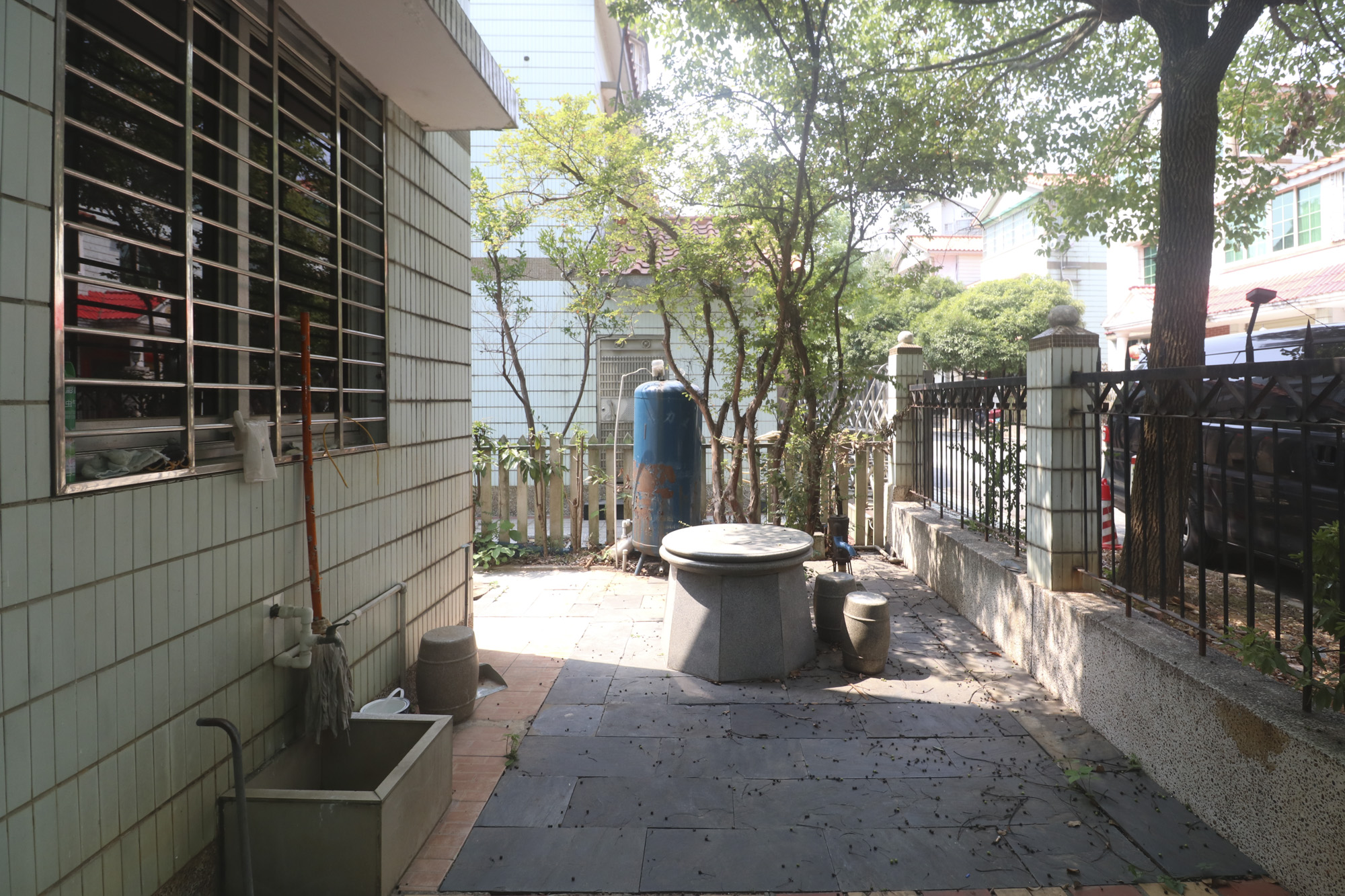 芙蓉别墅山庄（嘉湘华庭）  5室3厅2卫    837.91万其他
