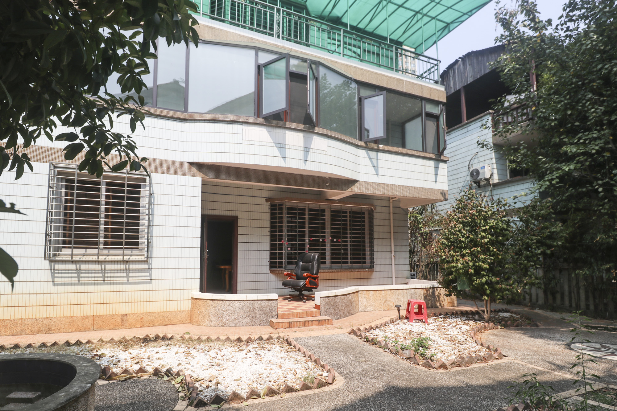 芙蓉别墅山庄（嘉湘华庭）  5室3厅2卫    837.91万其他