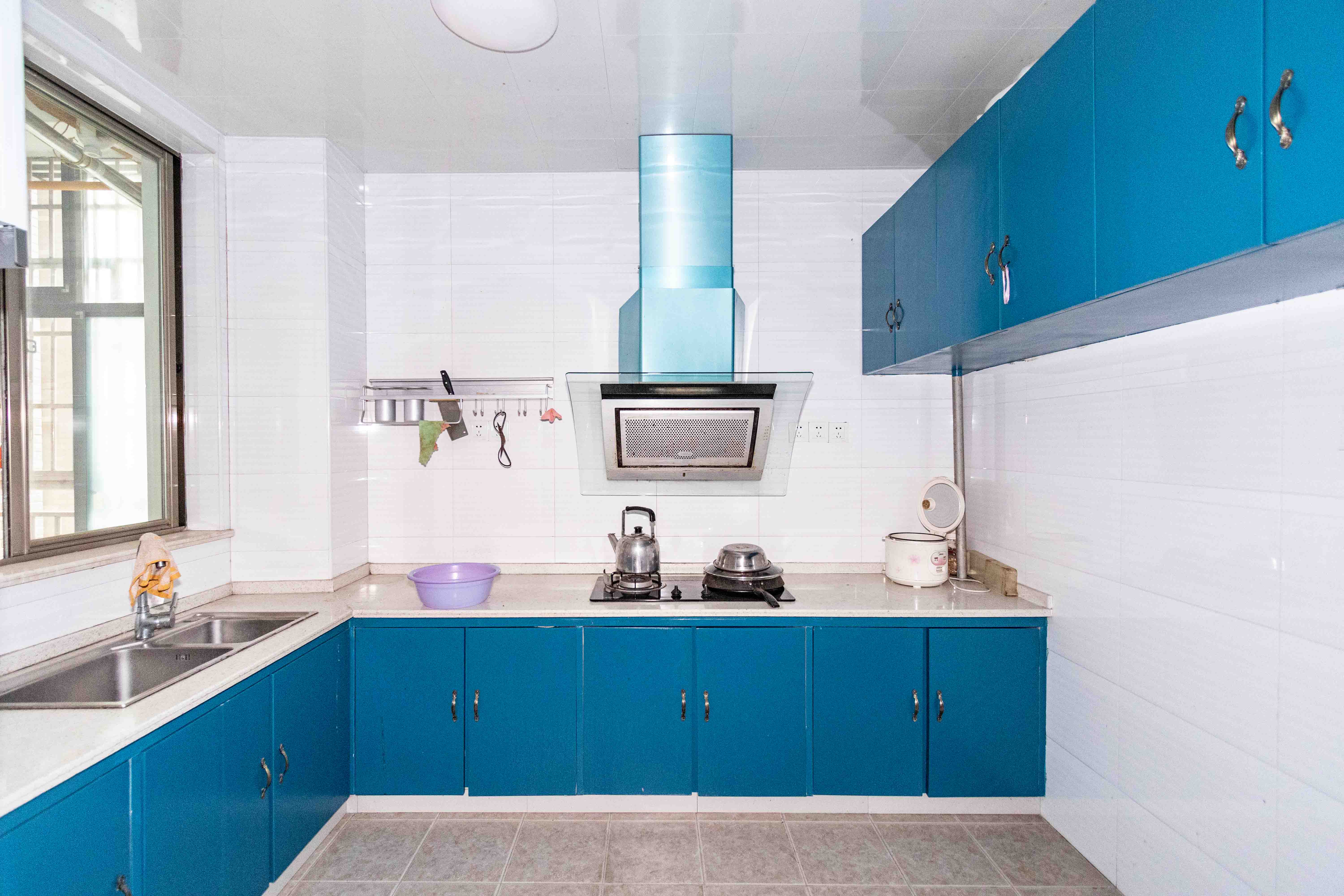 南郡明珠  3室2厅2卫    45.0万 南郡明珠  3室2厅2卫    45.0万厨房