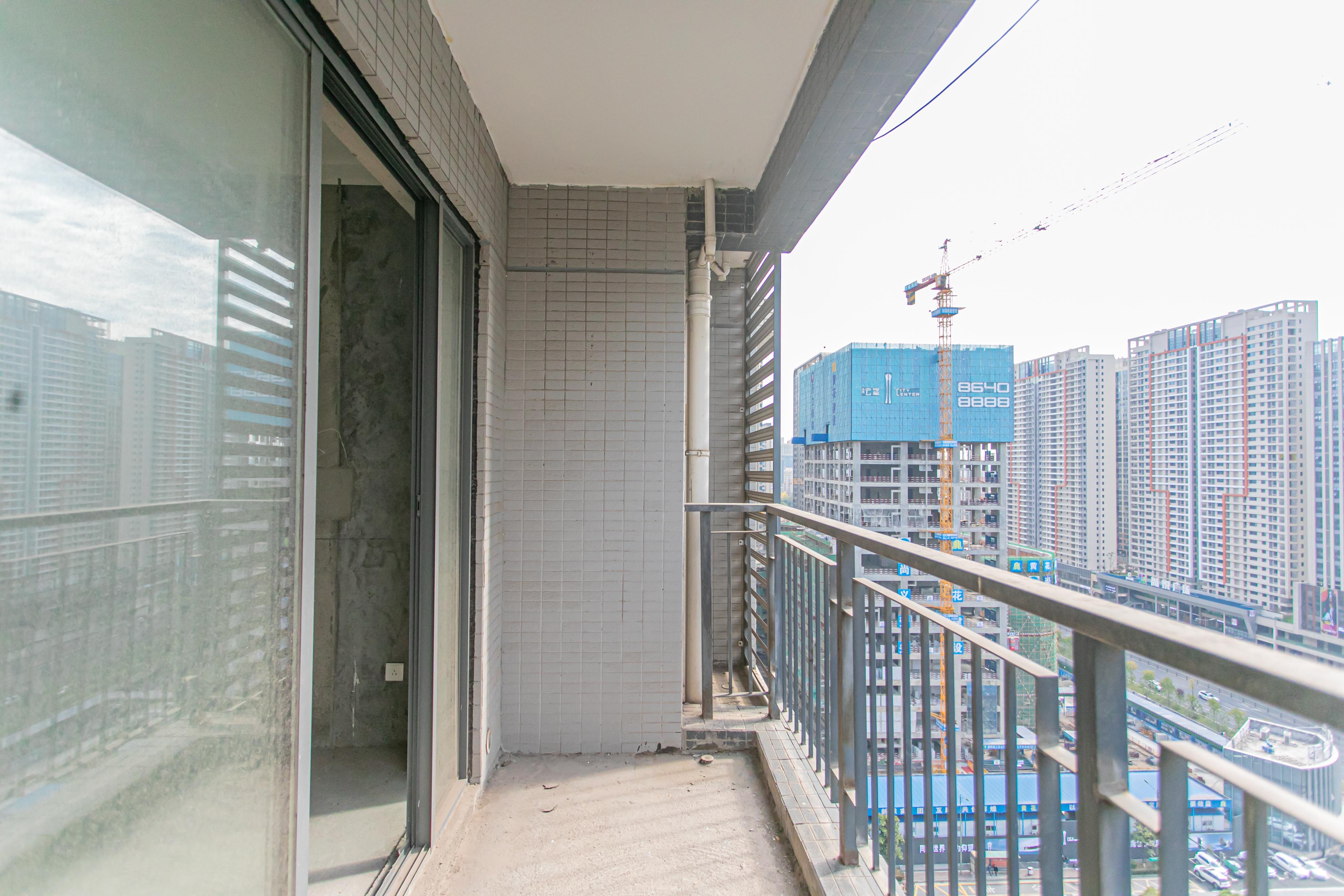 恒基凯旋门一二期 3室2厅1卫 61.8万 恒基凯旋门一二期 3室2厅1卫 61.8万其他