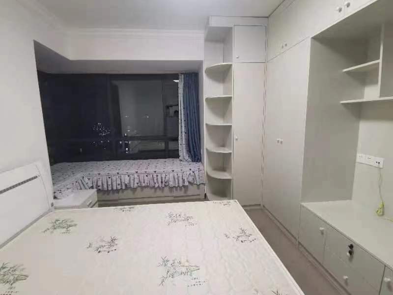 云城尚品  3室1厅2卫   2200.00元/月室内图