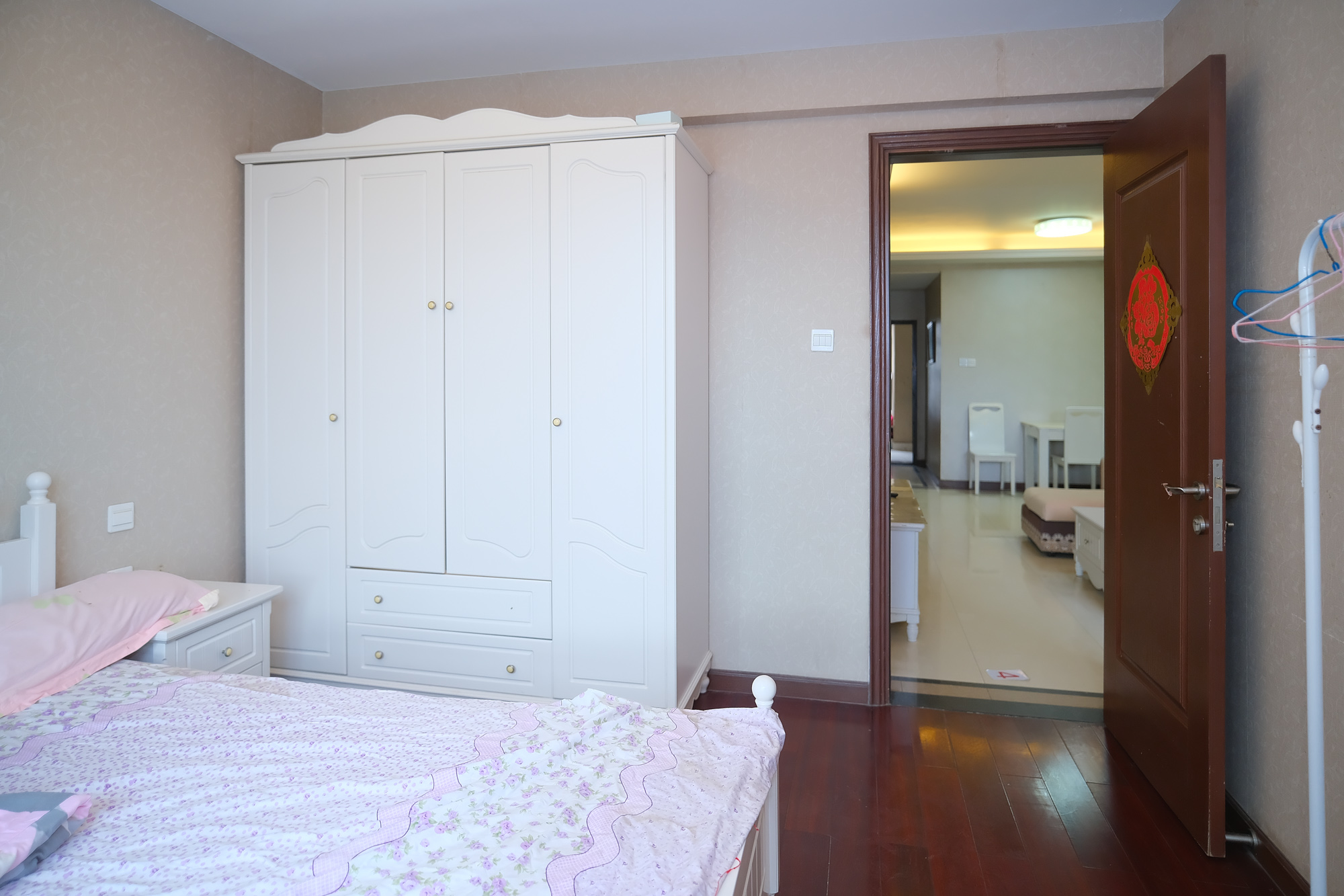 郡原居里  2室2厅1卫    50.0万 郡原居里  2室2厅1卫    50.0万卧室