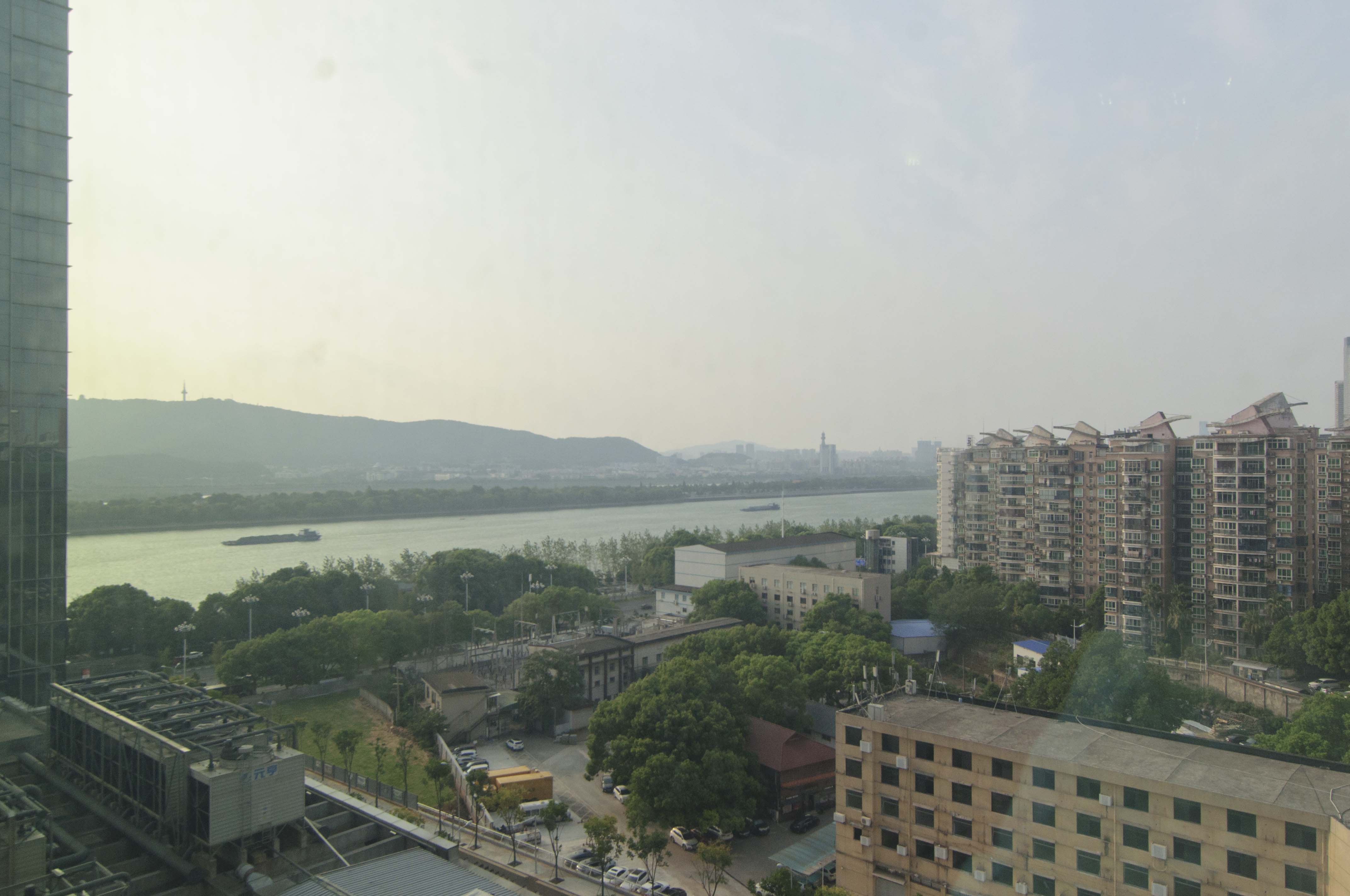 汇景发展环球中心  1室1厅1卫   66.80万阳台