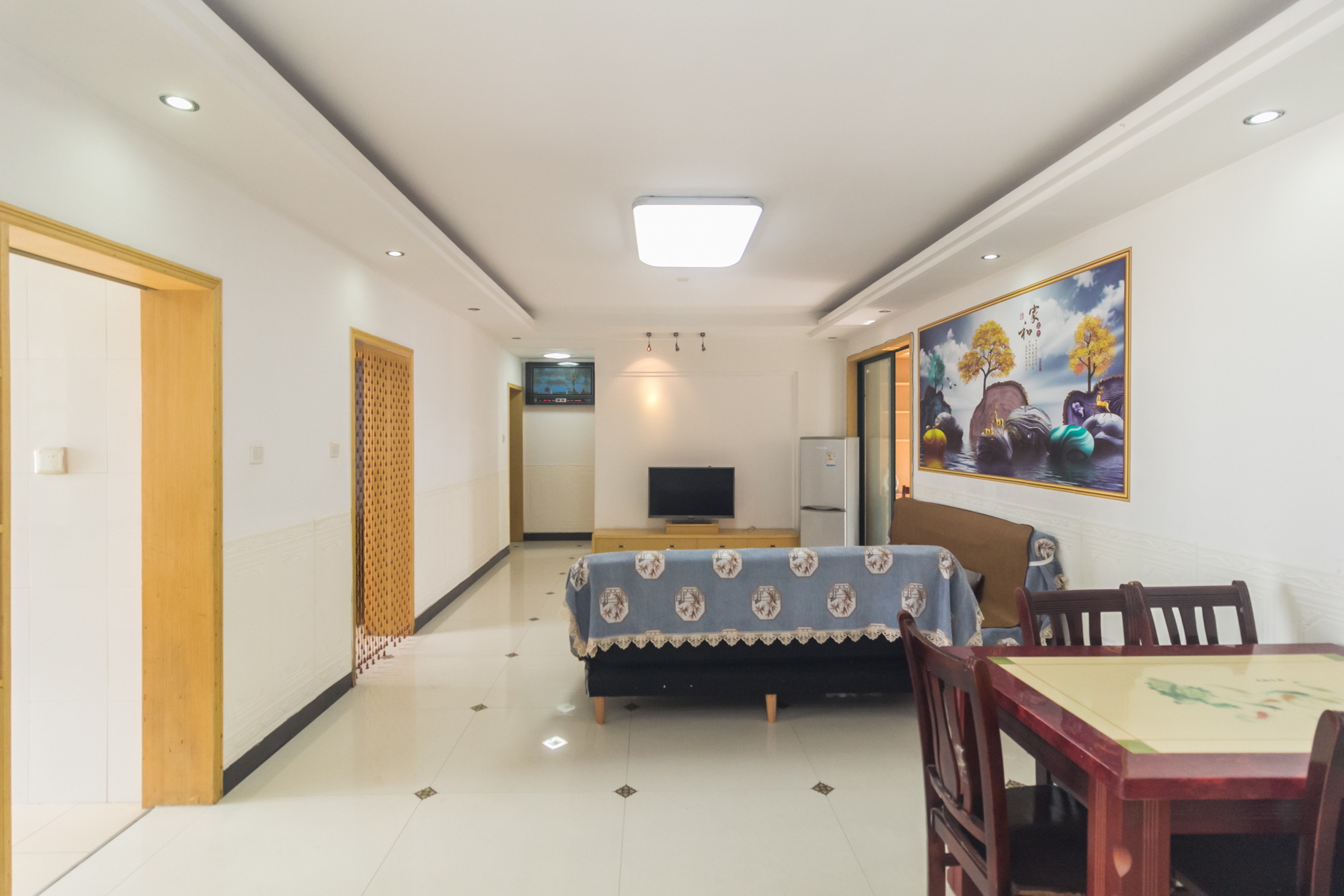 华天LOHO小镇  3室2厅1卫    63.28万 华天LOHO小镇  3室2厅1卫    63.28万客厅