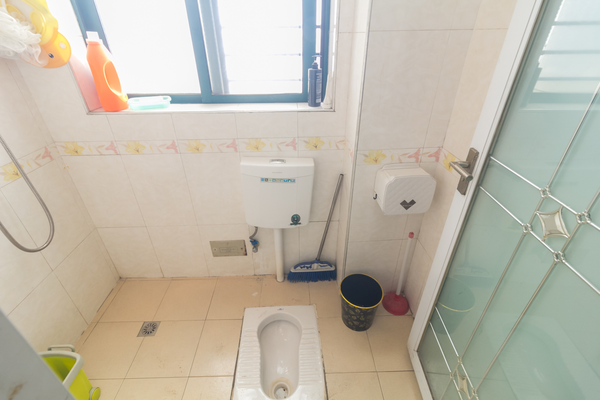 华天LOHO小镇  3室2厅1卫    63.28万 华天LOHO小镇  3室2厅1卫    63.28万卫生间