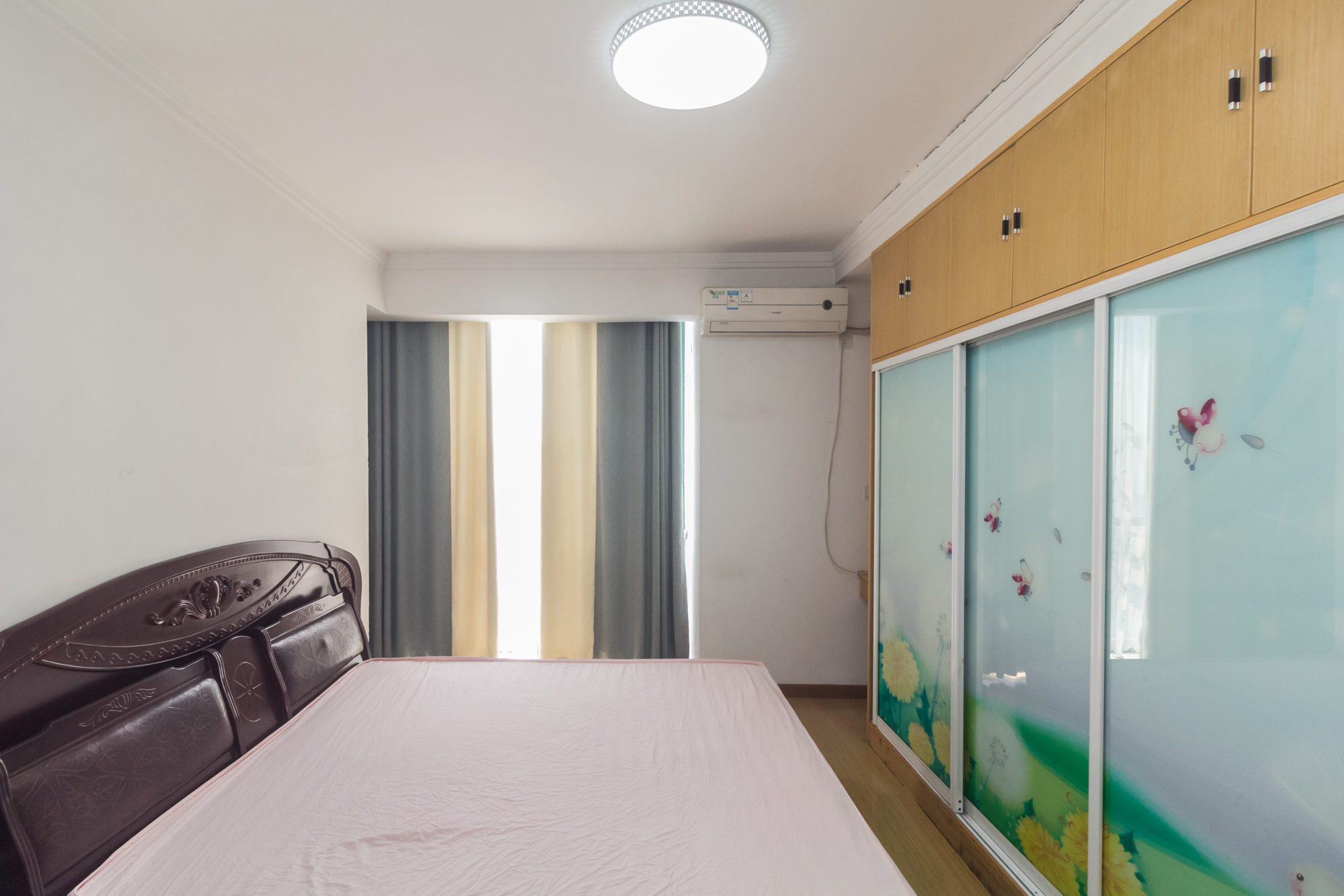 华天LOHO小镇  3室2厅1卫    63.28万 华天LOHO小镇  3室2厅1卫    63.28万卧室