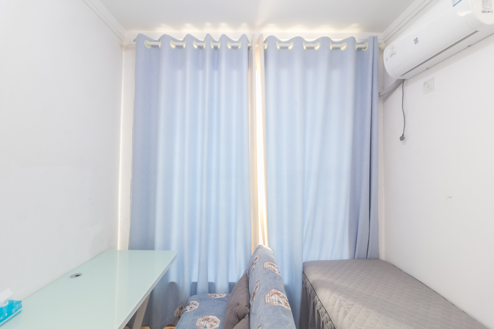 华天LOHO小镇  3室2厅1卫    63.28万 华天LOHO小镇  3室2厅1卫    63.28万卧室