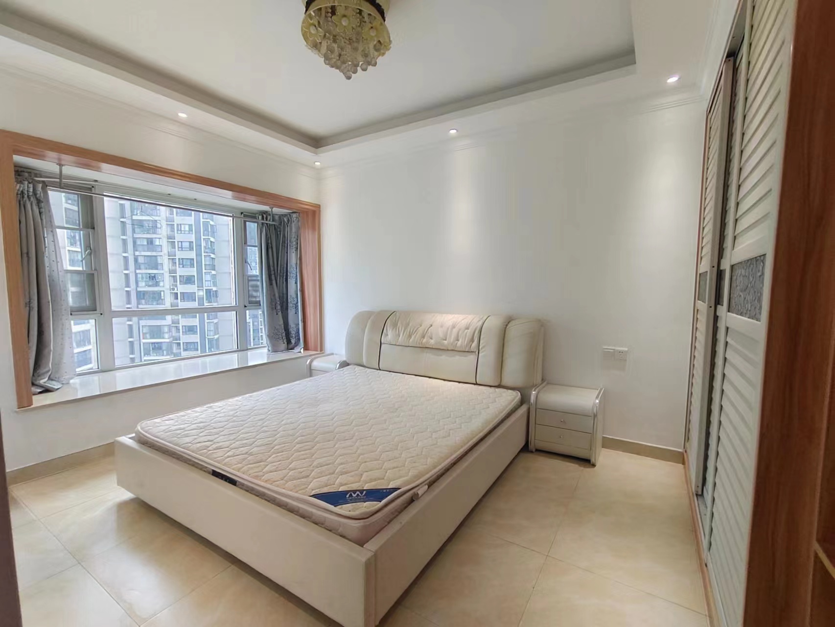 美的城三期  3室2厅1卫    49.8万 美的城三期  3室2厅1卫    49.8万室内图