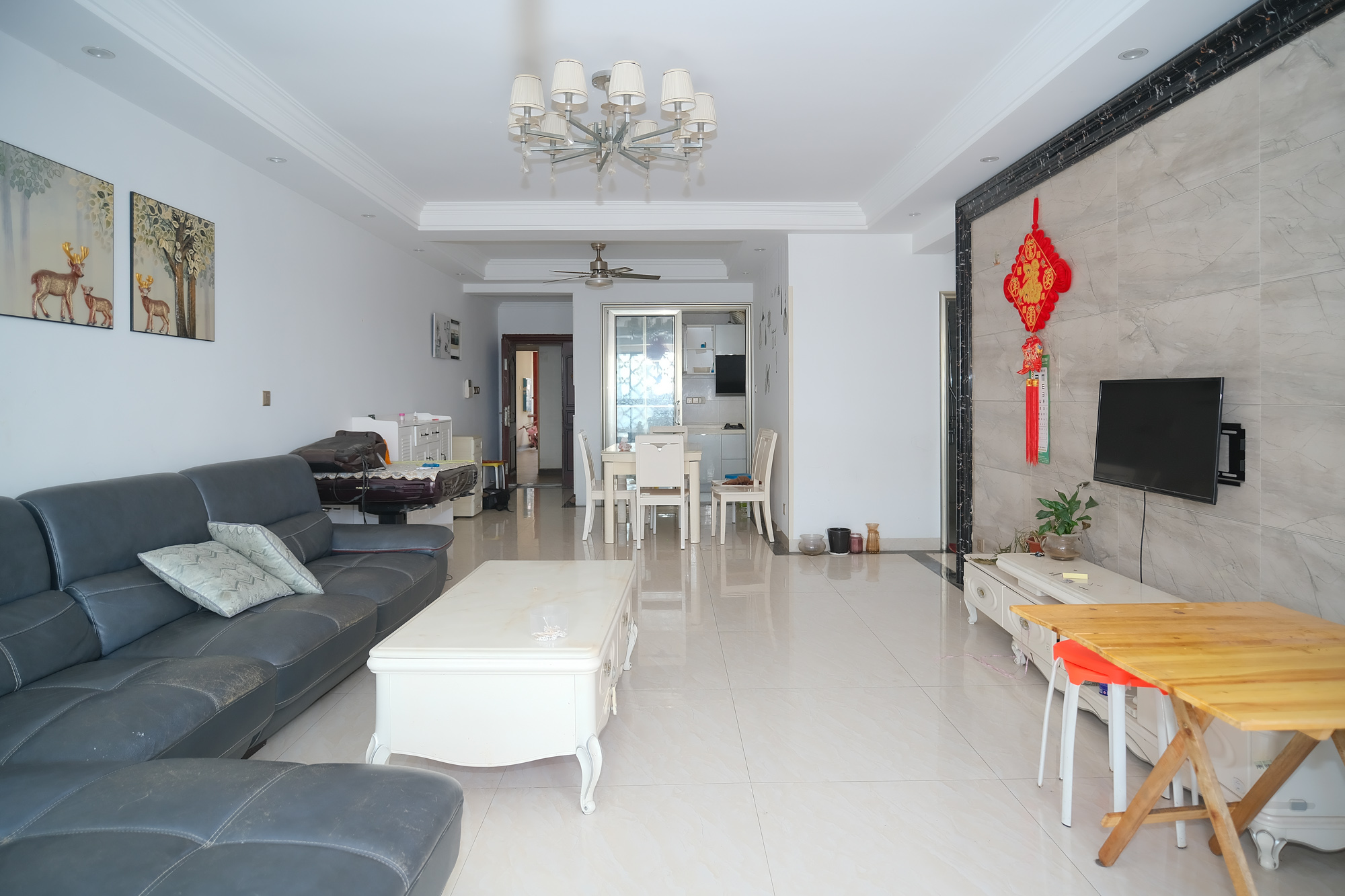 好望谷  3室2厅2卫    93.0万 好望谷  3室2厅2卫    93.0万客厅