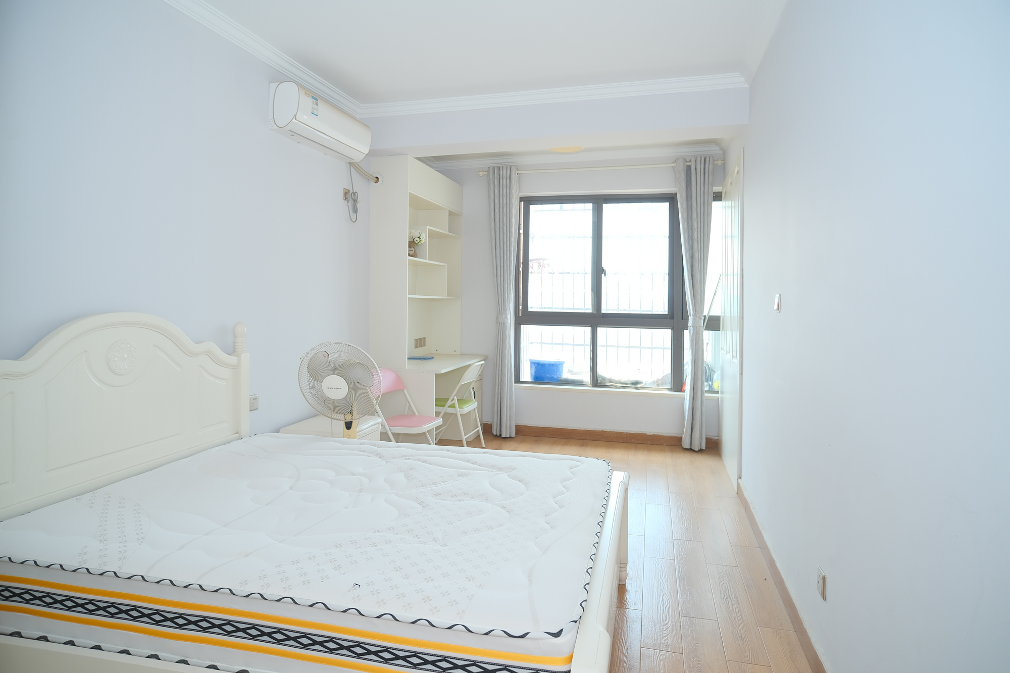 好望谷  3室2厅2卫    93.0万 好望谷  3室2厅2卫    93.0万卧室